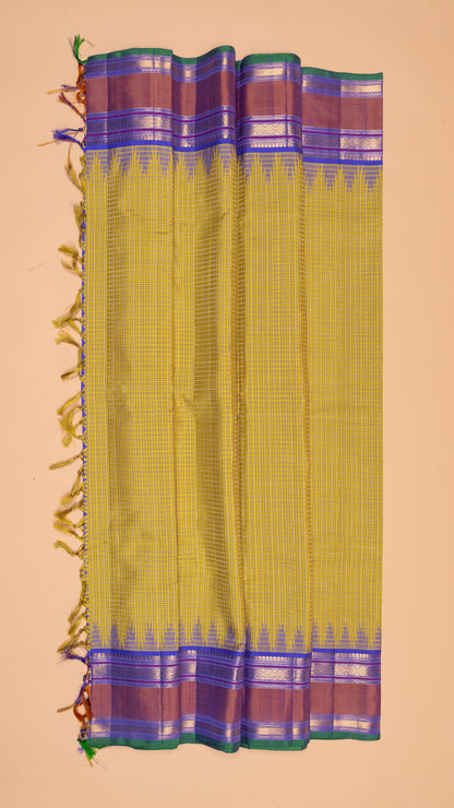 Kanchipuram Silk Checks Mehendi Green Saree