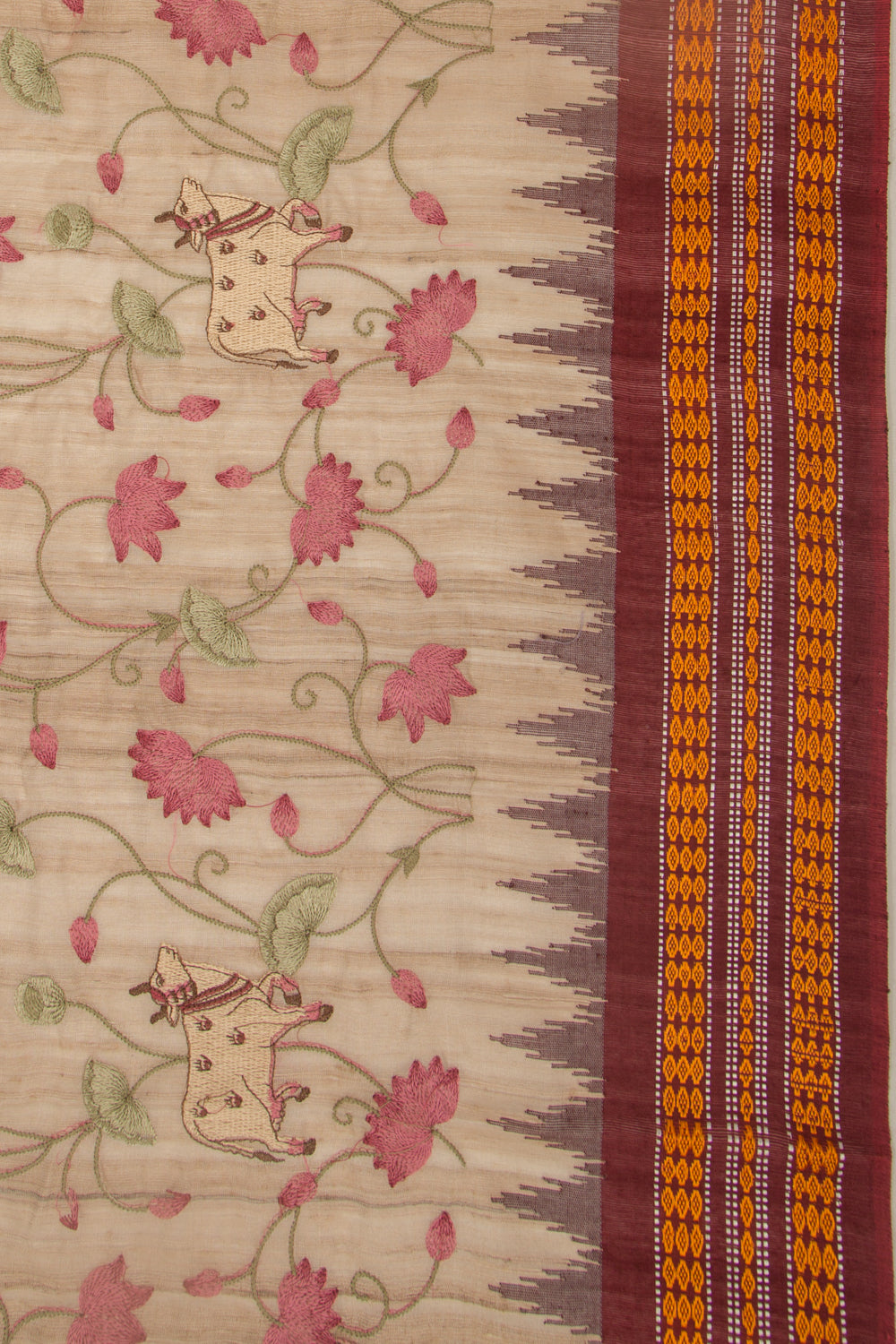 Tussar Floral And Pichwai Embroidery Beige Saree With Vidarbha Border