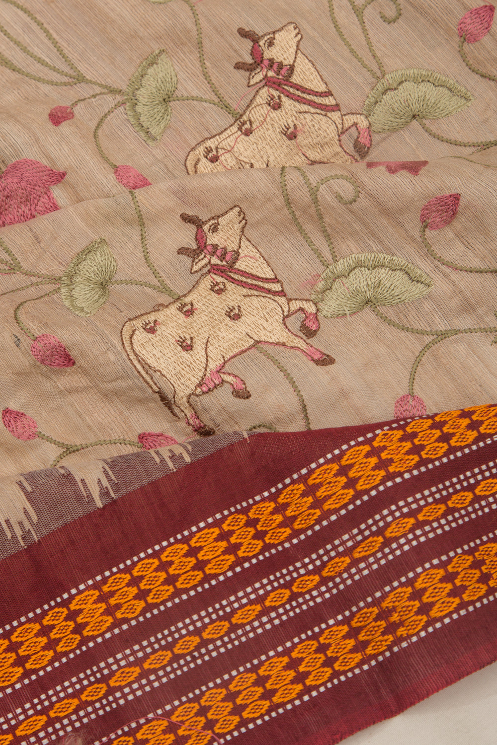 Tussar Floral And Pichwai Embroidery Beige Saree With Vidarbha Border