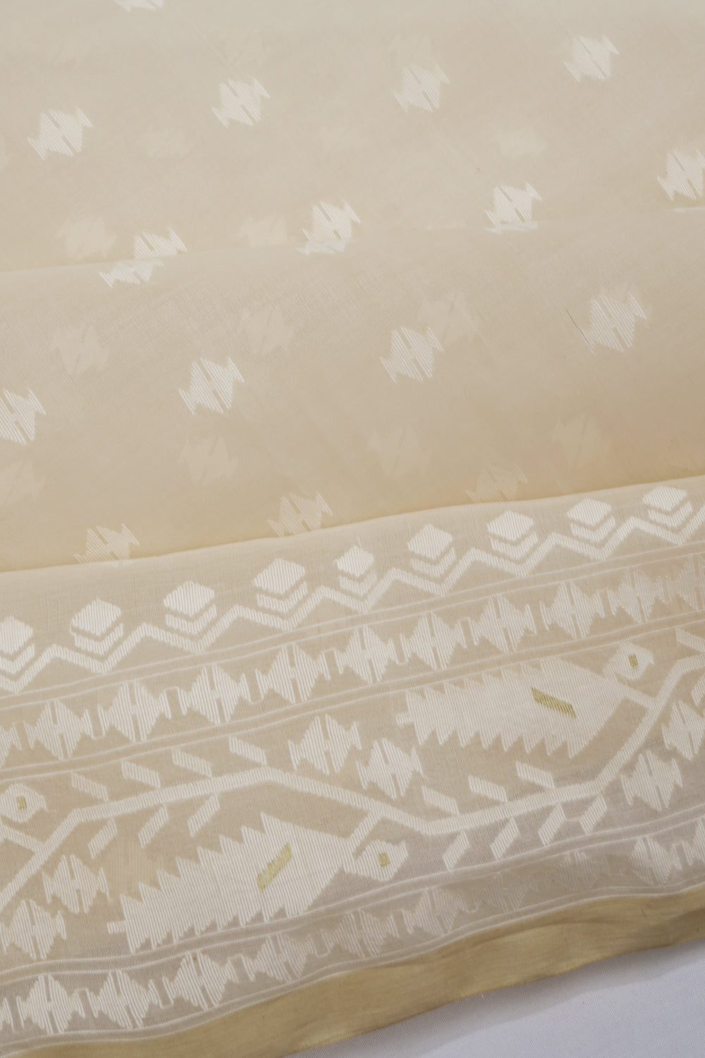 Dhakai Muslin Jamdani Cotton Off-White Saree