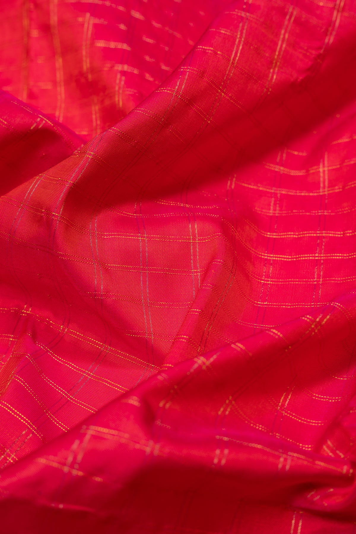 Paithani Silk Checks Red Saree With Akruthi Border