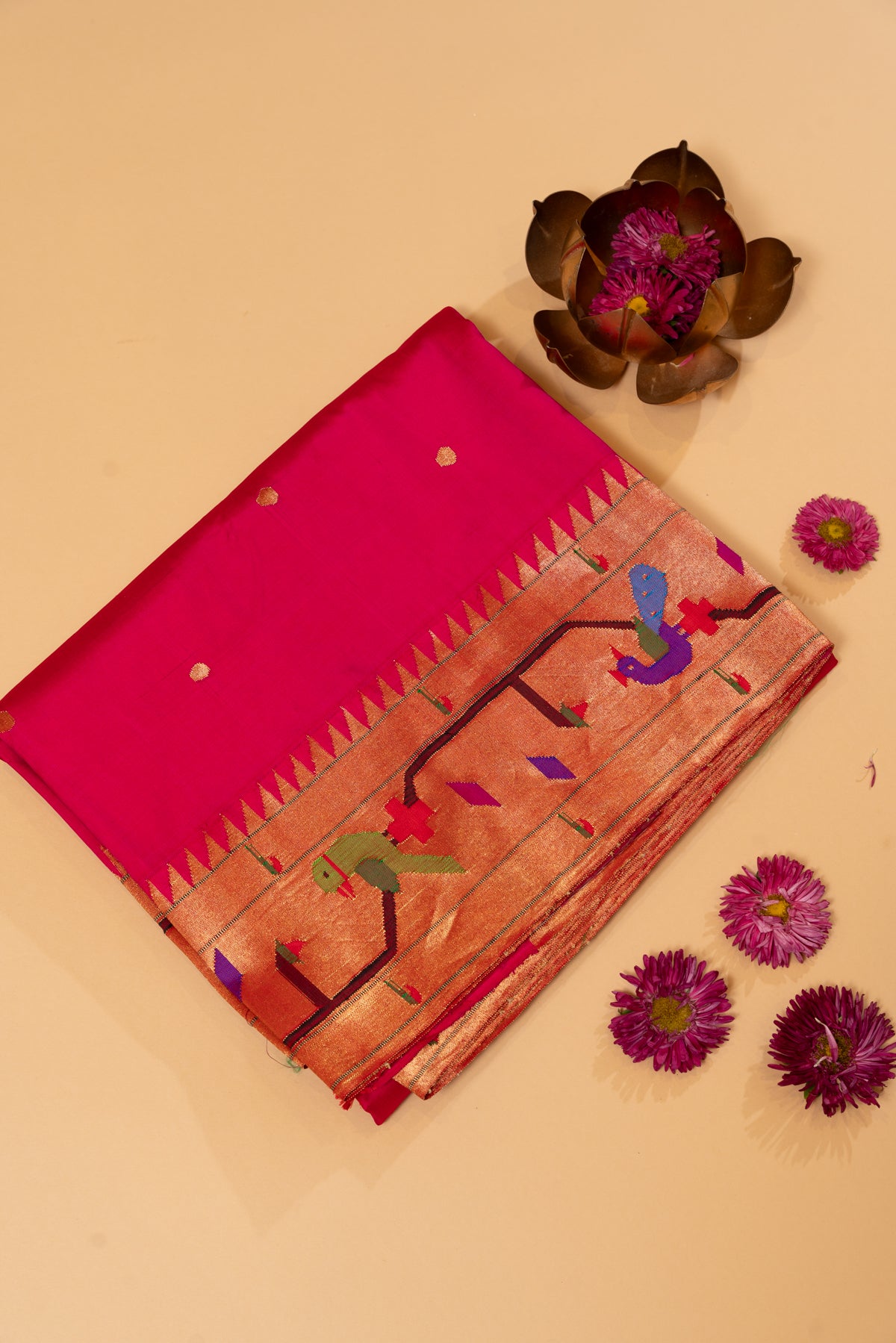 Paithani Silk Butta Pink Saree With Akruthi Border