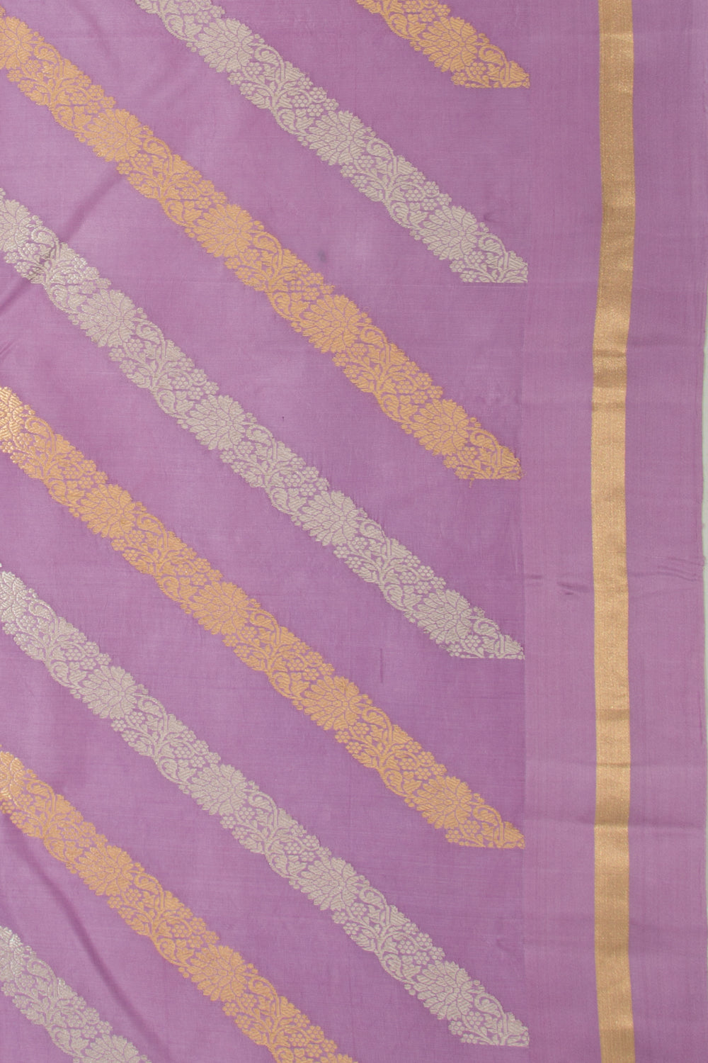 Banarasi Katan Silk Half-n-Half And Jaal And Butta Lavender Saree