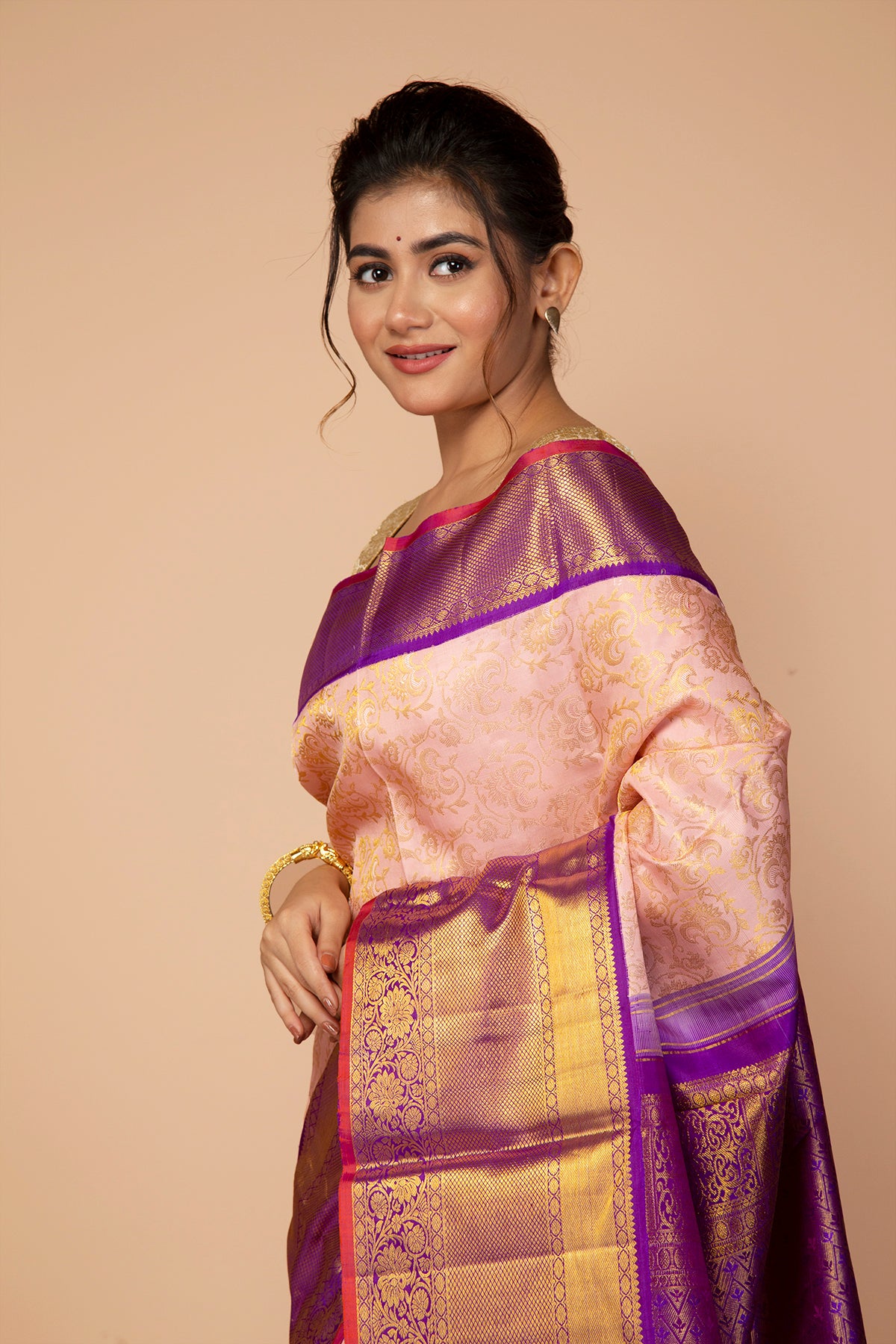 Kanchipuram Silk Jaal Peach Saree