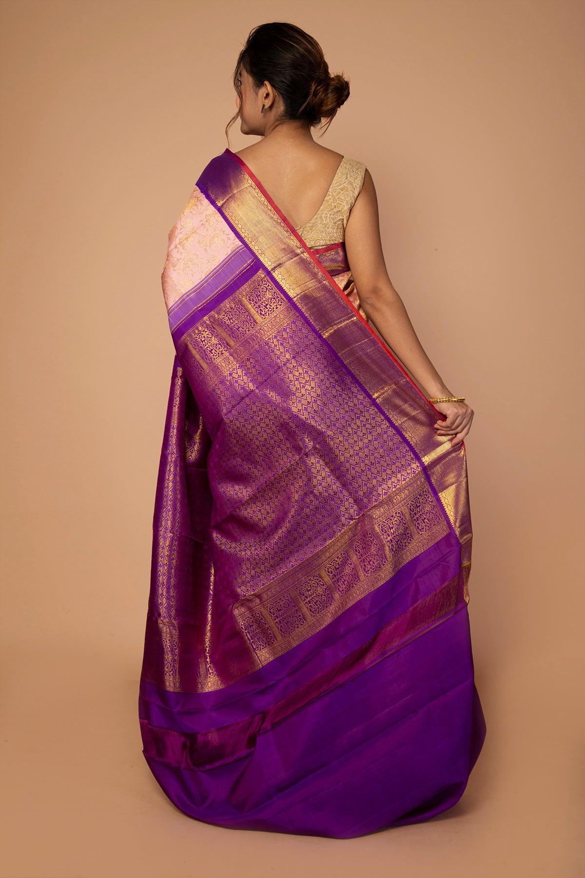 Kanchipuram Silk Jaal Peach Saree