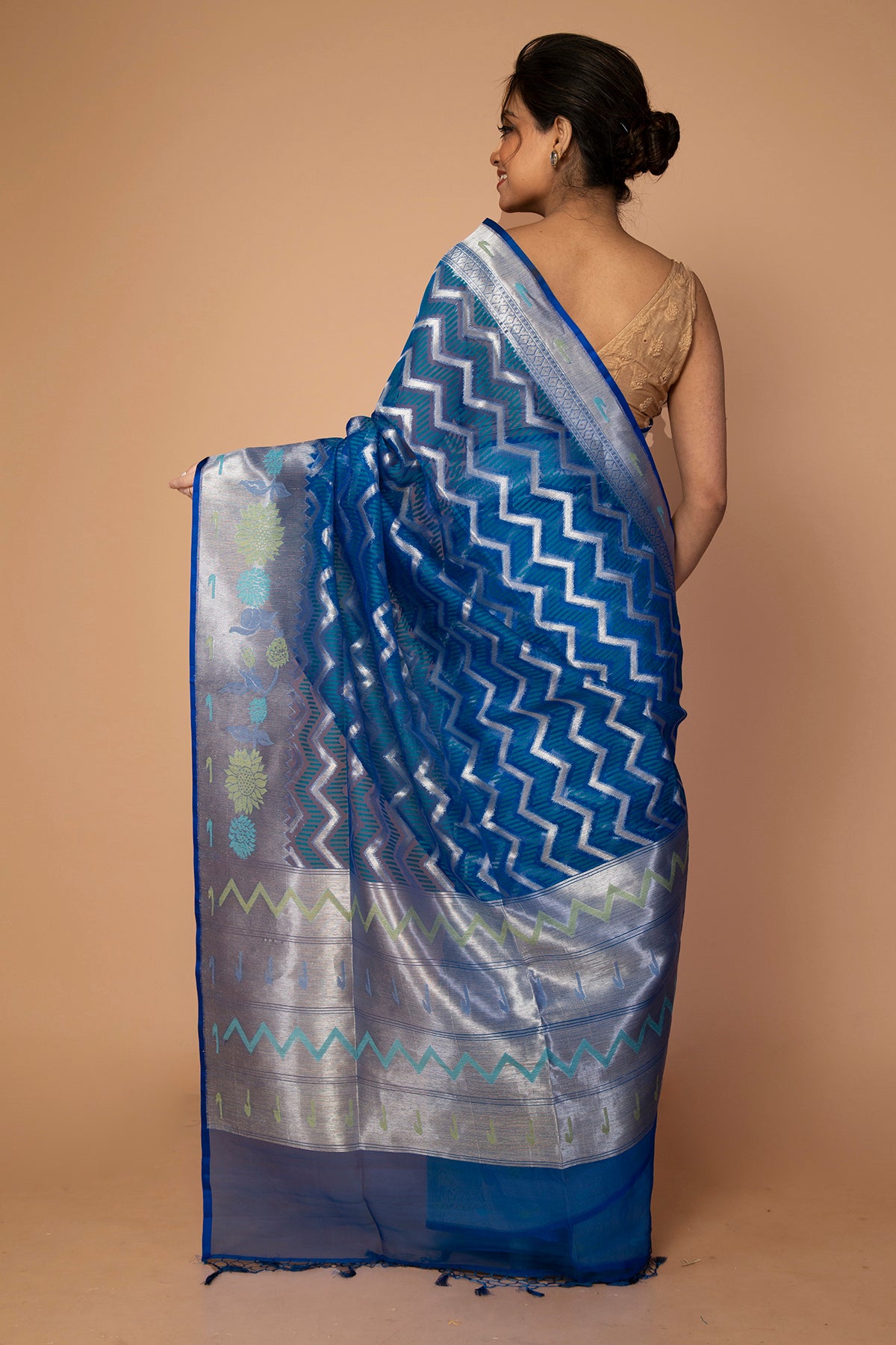 Banarasi Kora Organza Zig Zag Lines Blue Saree