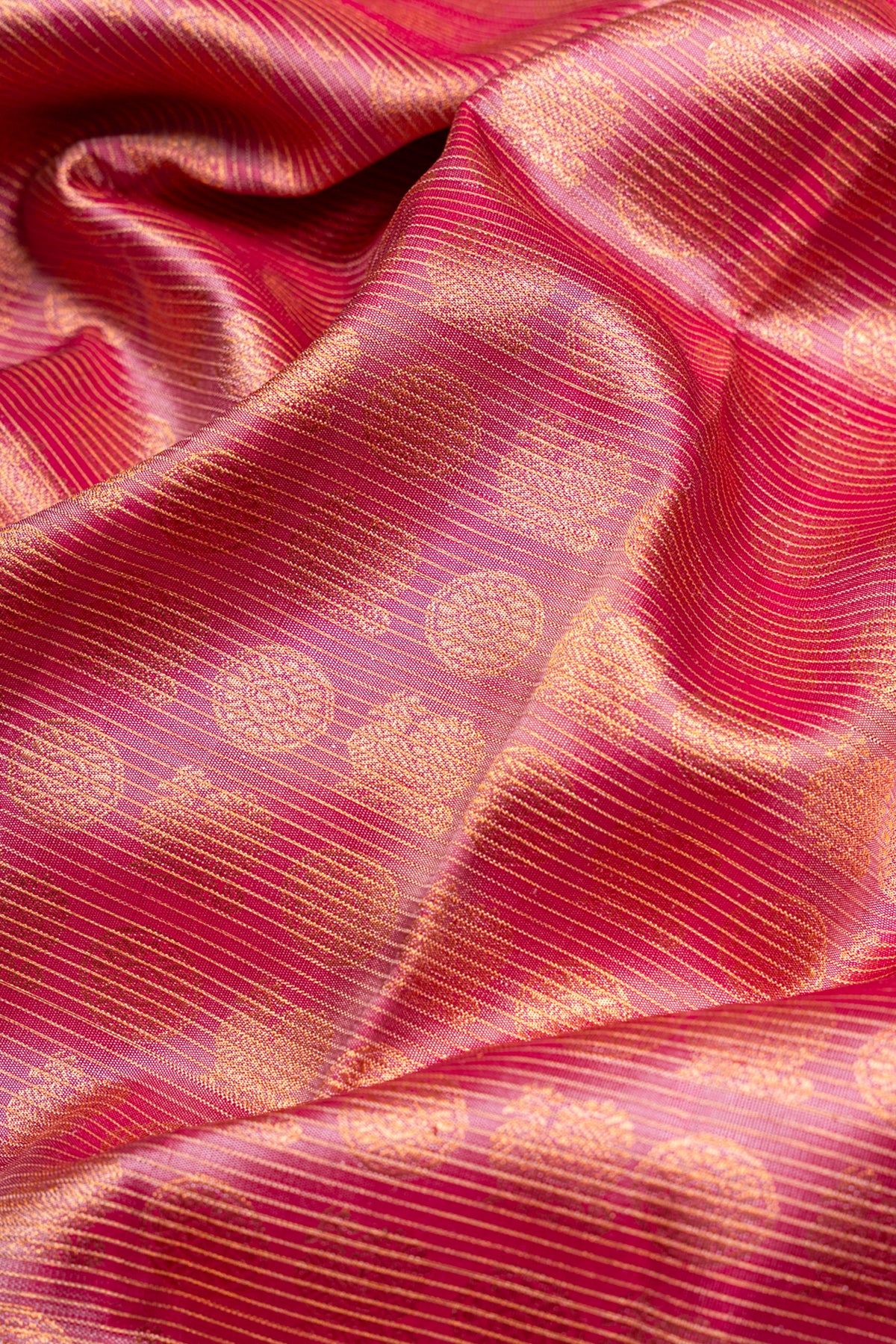 Kanchipuram Silk Oosi Lines And Butta Pink Saree