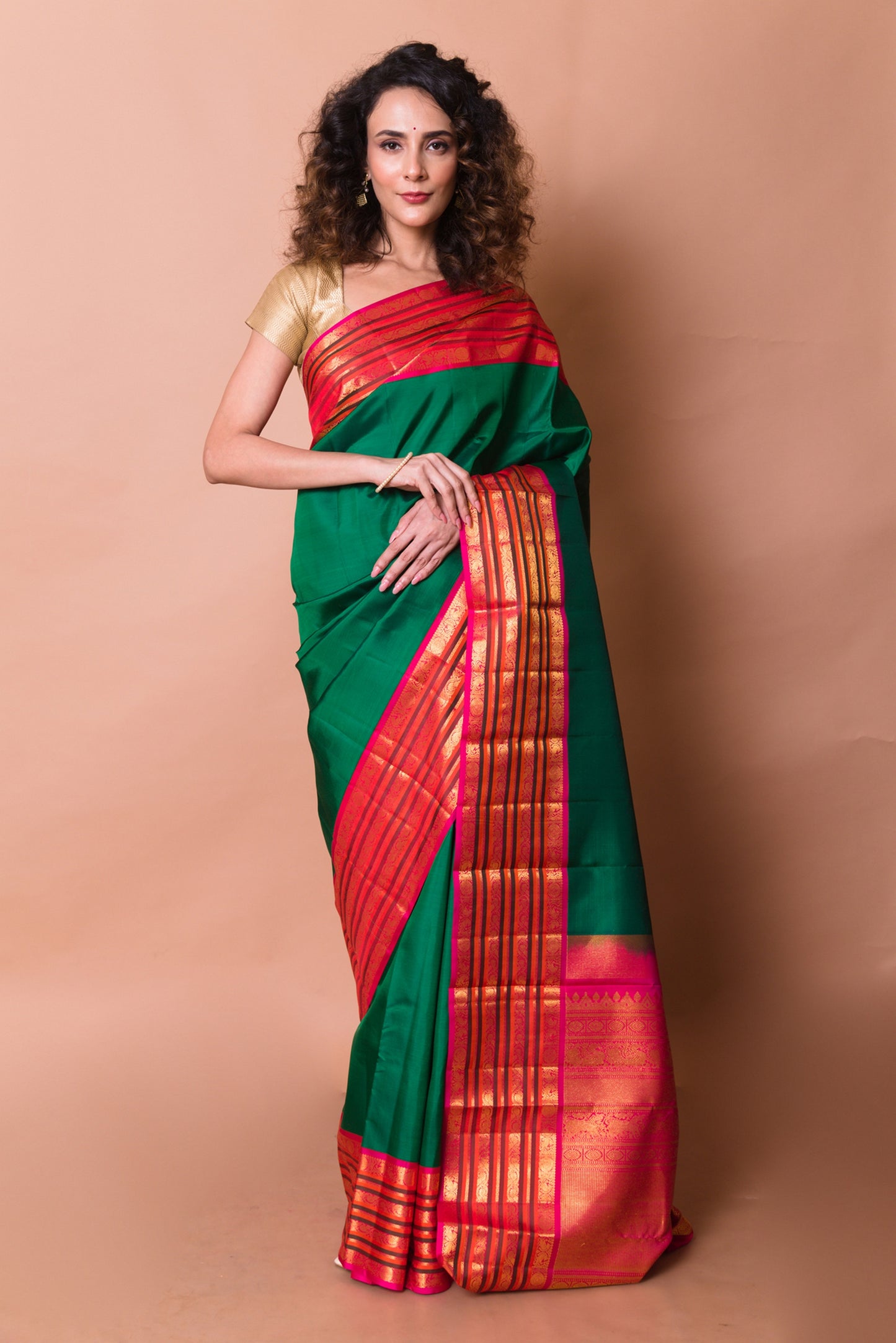 Kanchipuram Silk Plain Bottle Green Saree