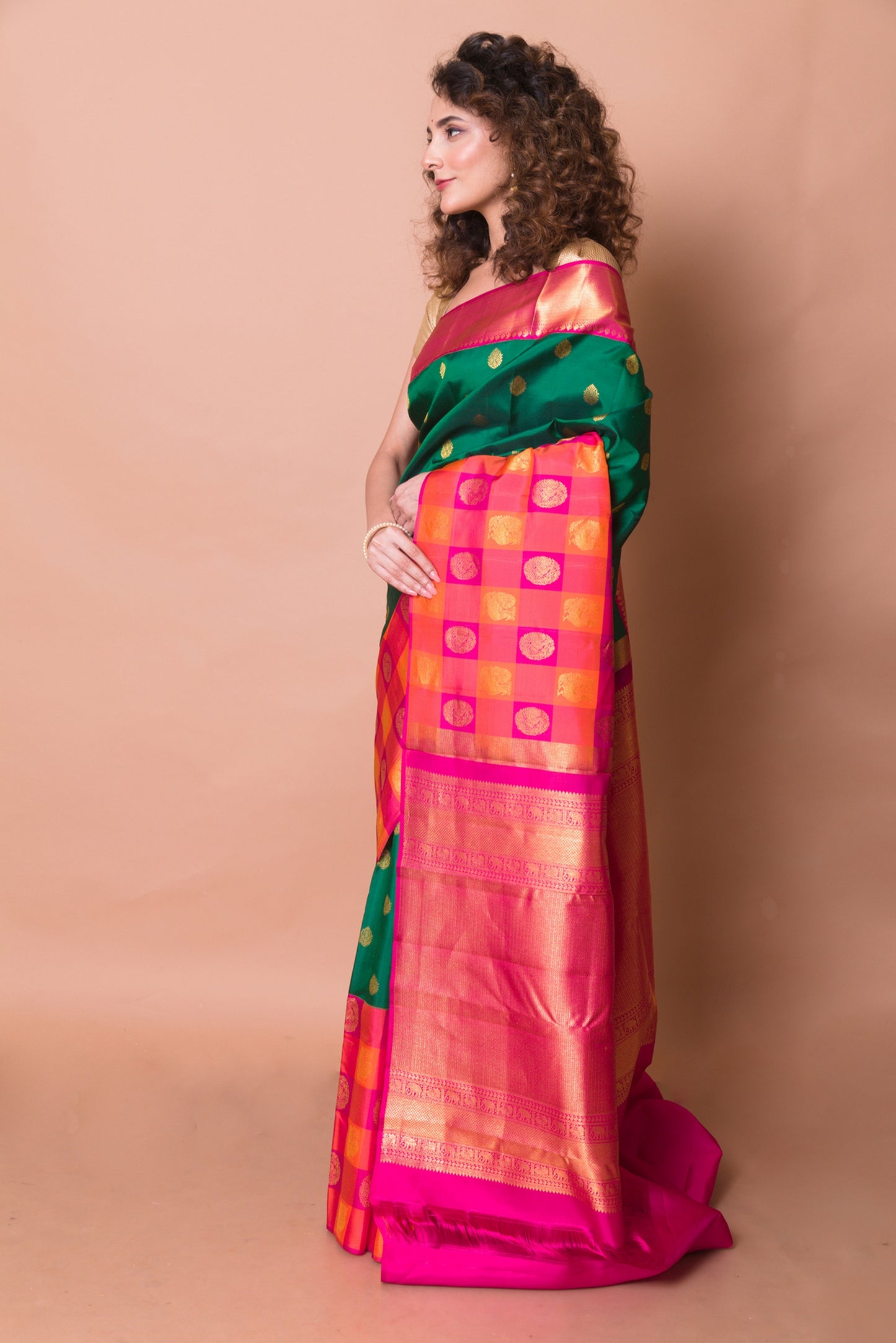 Kanchipuram Silk Butta Bottle Green Saree With Verti Big Border
