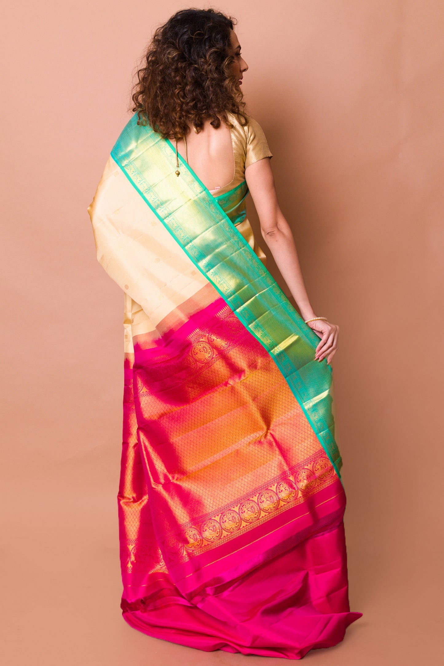 Kanchipuram Silk Butta Cream Saree With Ganga Jamuna Border