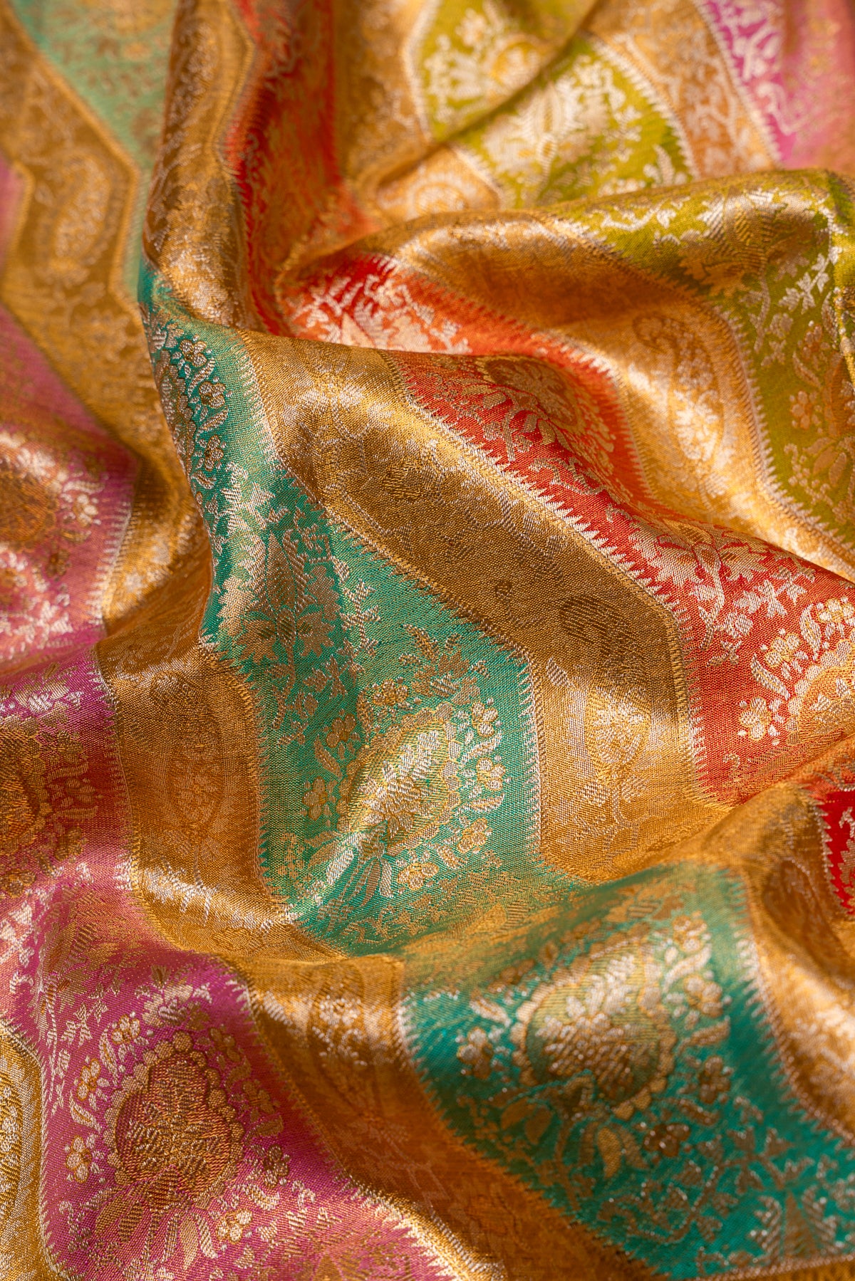Kanchipuram Silk Tissue Rangkat Gold Saree