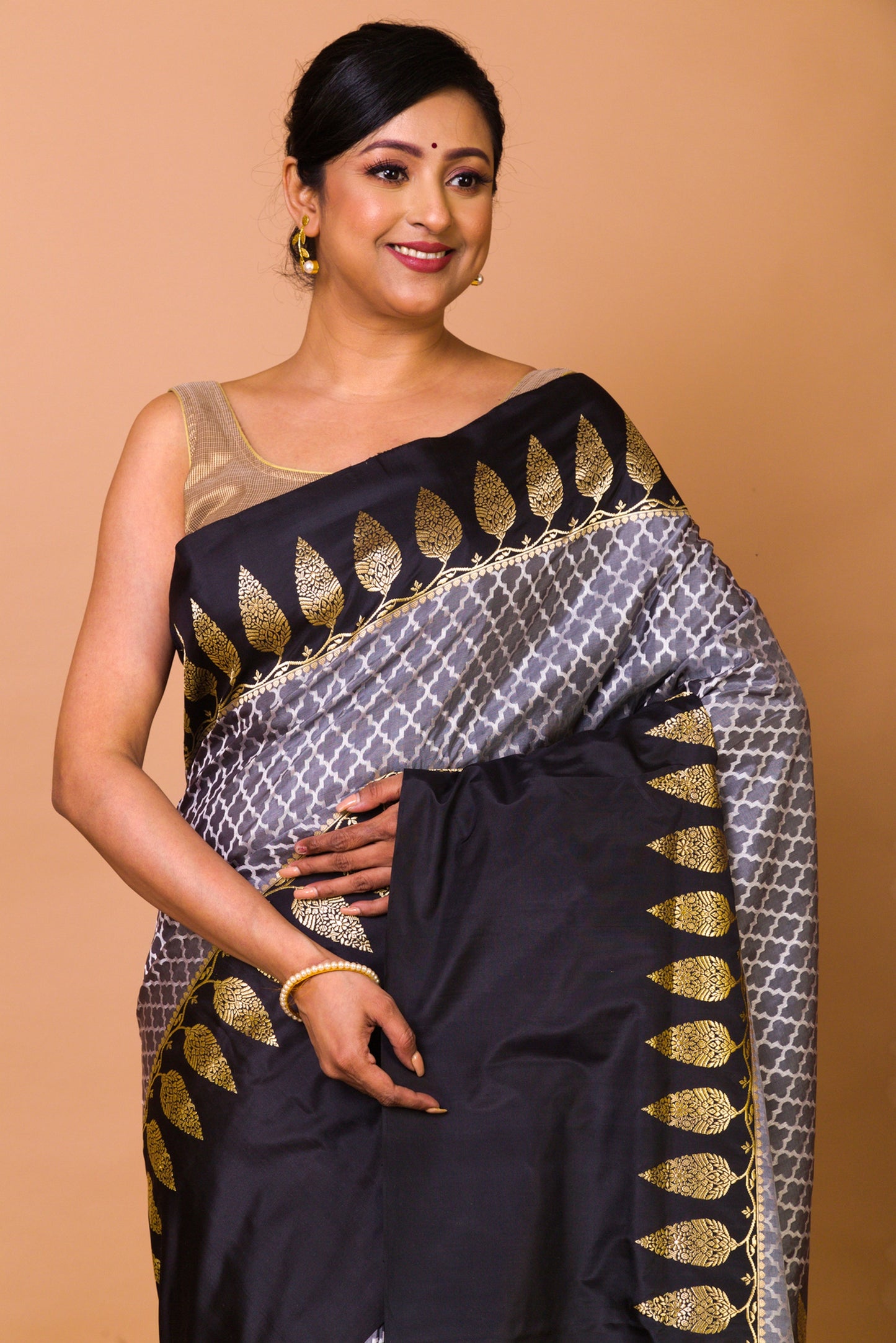 Banarasi Silk Jaal Grey Saree