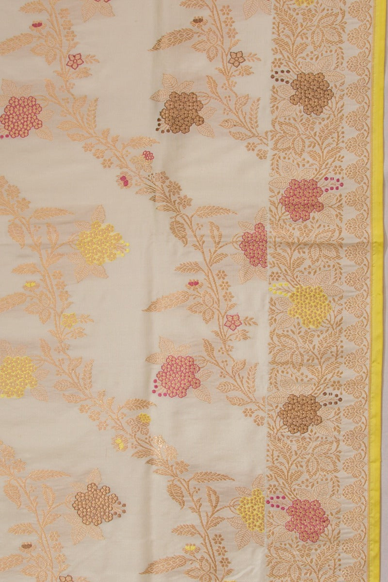 Banarasi Silk Jaal And Meenakari Cream Saree