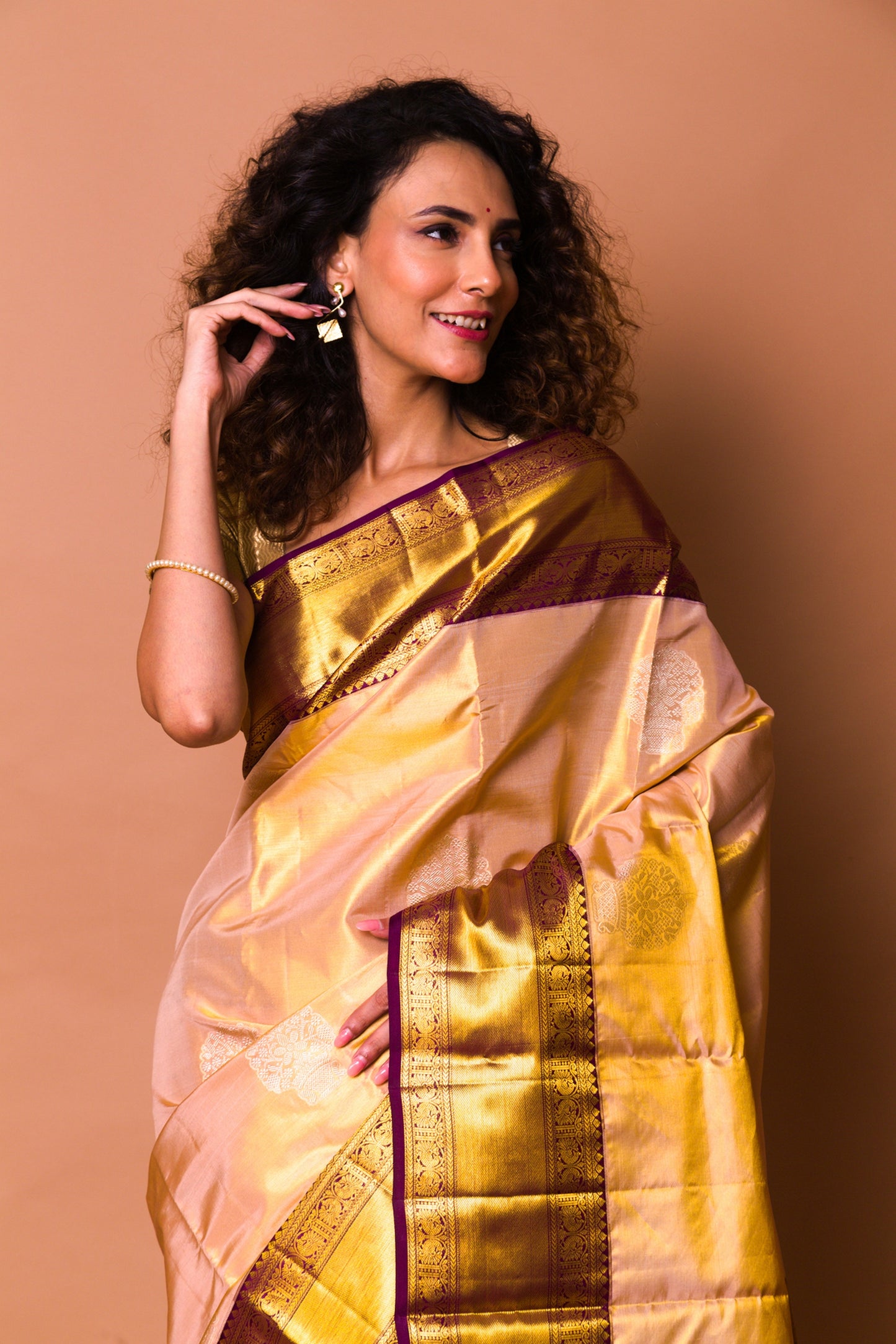 Kanchipuram Silk Tissue Butta Peach Saree