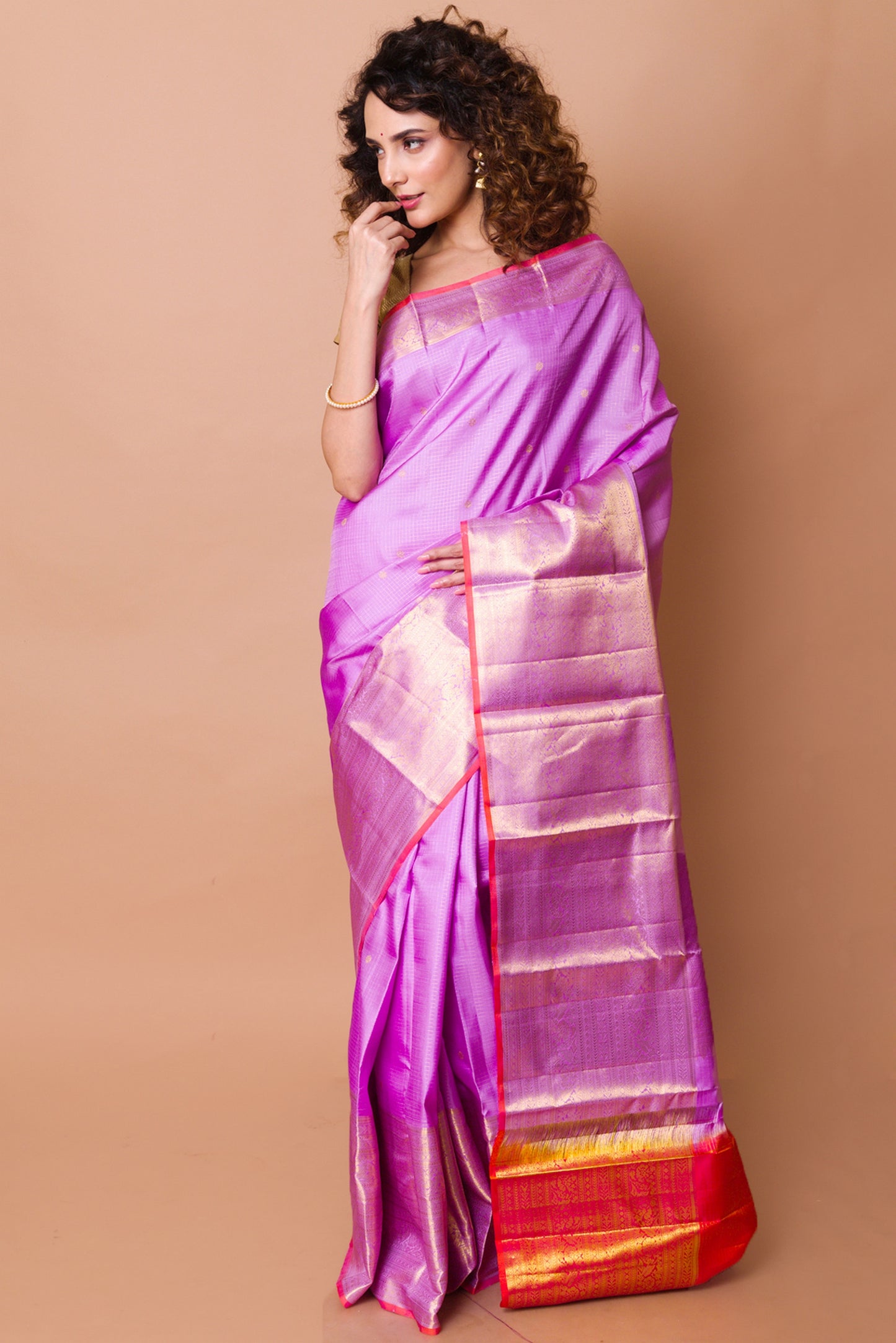 Kanchipuram Silk Checks And Butta Lavender Saree