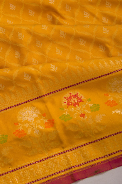 Banarasi Silk Jaal Mustrad Yellow Saree