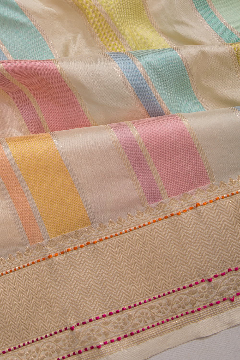 Banarasi Silk Vertical Lines Rangkat Saree