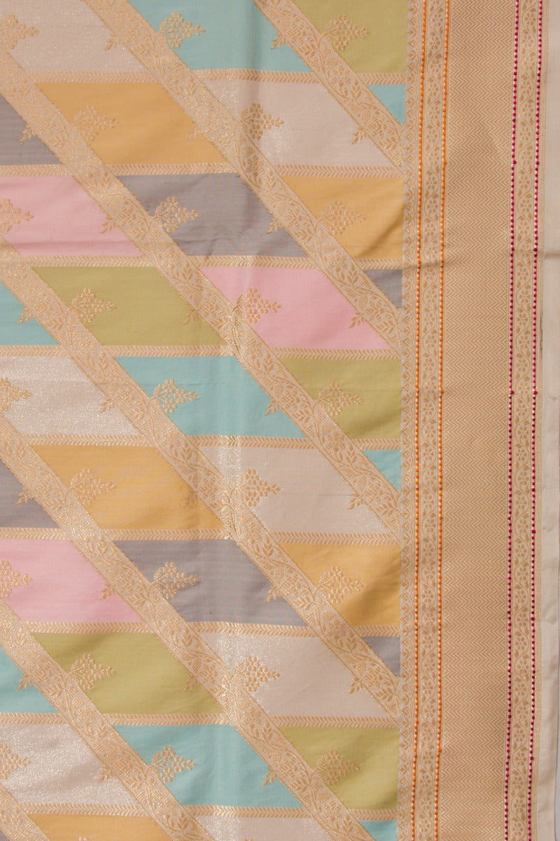Banarasi Silk Jaal Rangkat Saree