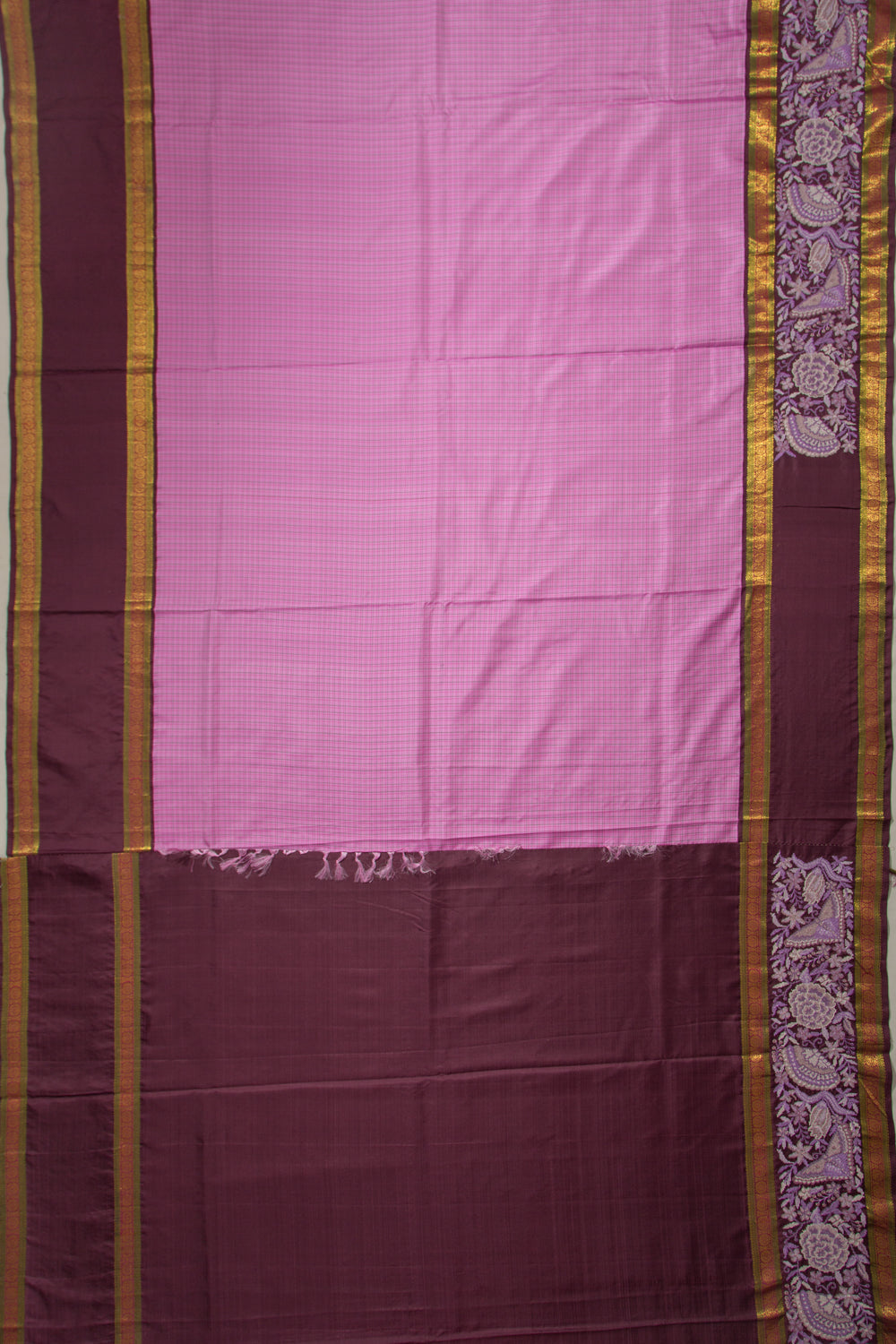 Kanchipuram Silk Checks Lavender Saree With Embroidery Border