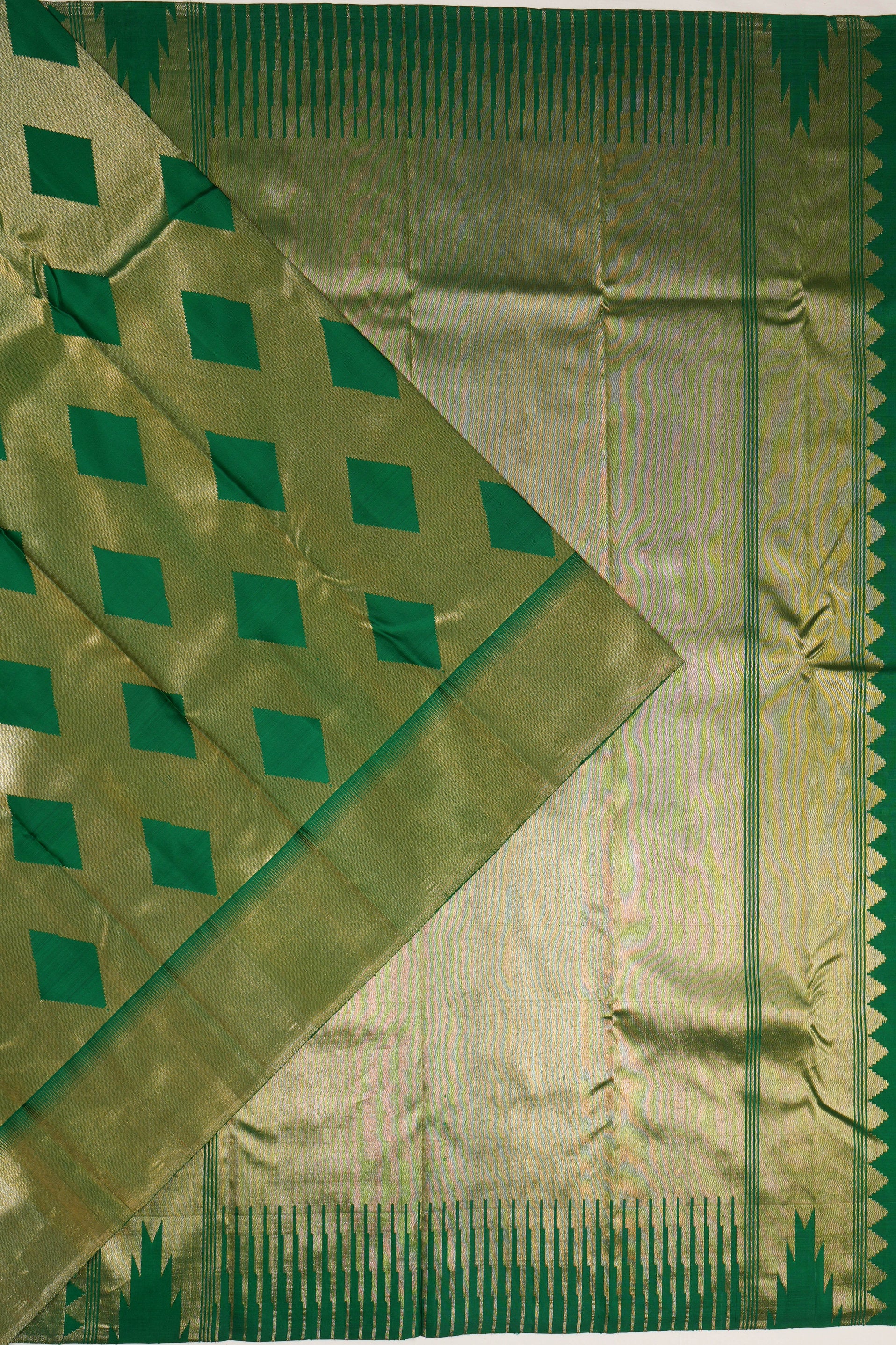 Kanchipuram Silk Tissue Diamond Checks Green Saree