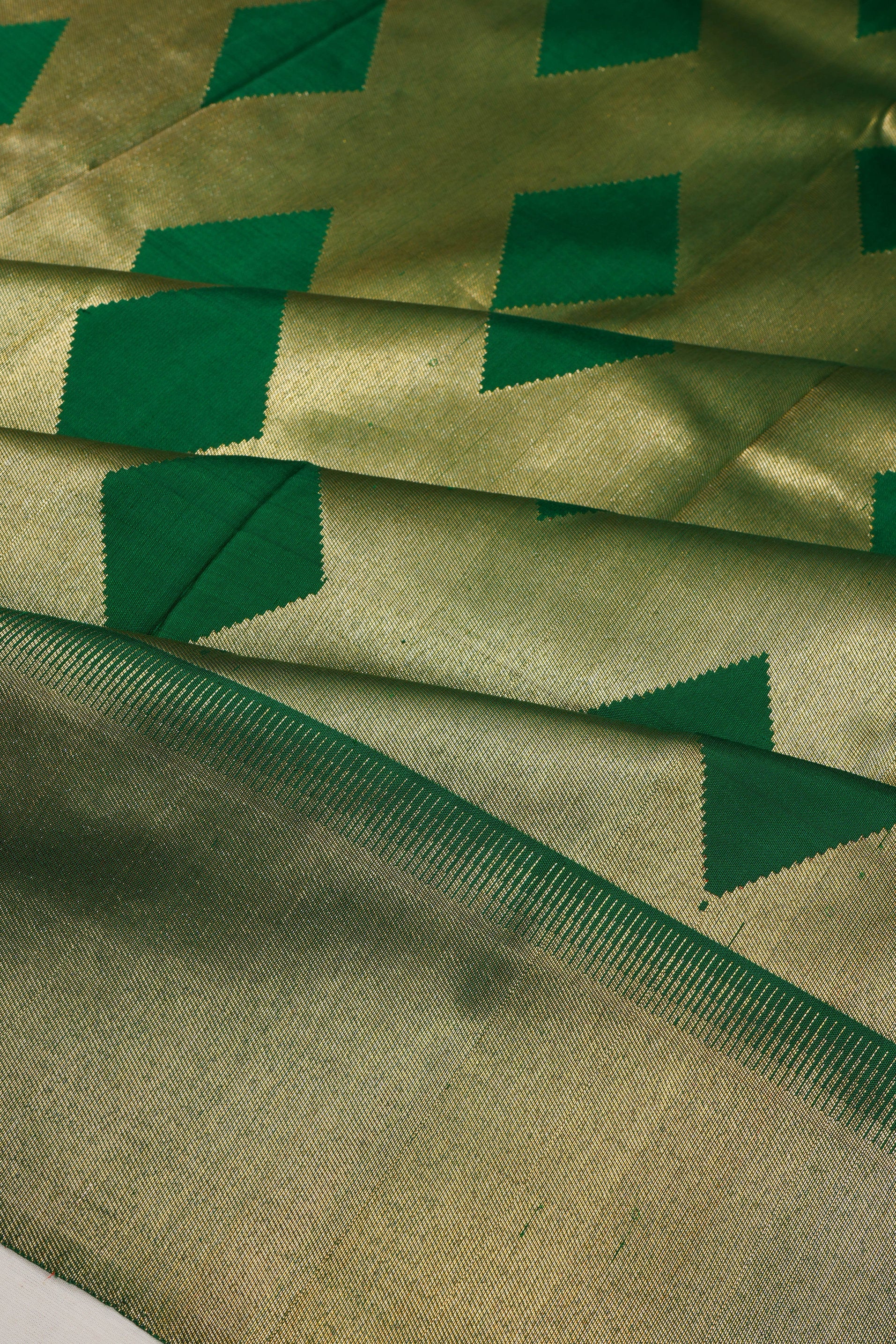 Kanchipuram Silk Tissue Diamond Checks Green Saree