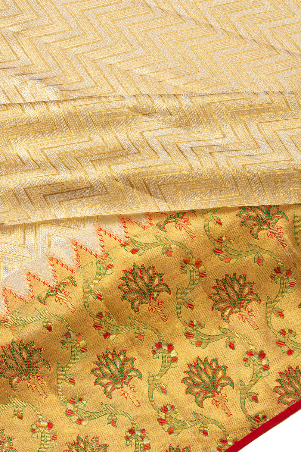 Kanchipuram Silk Tissue Zig Zag Lines Gold Saree