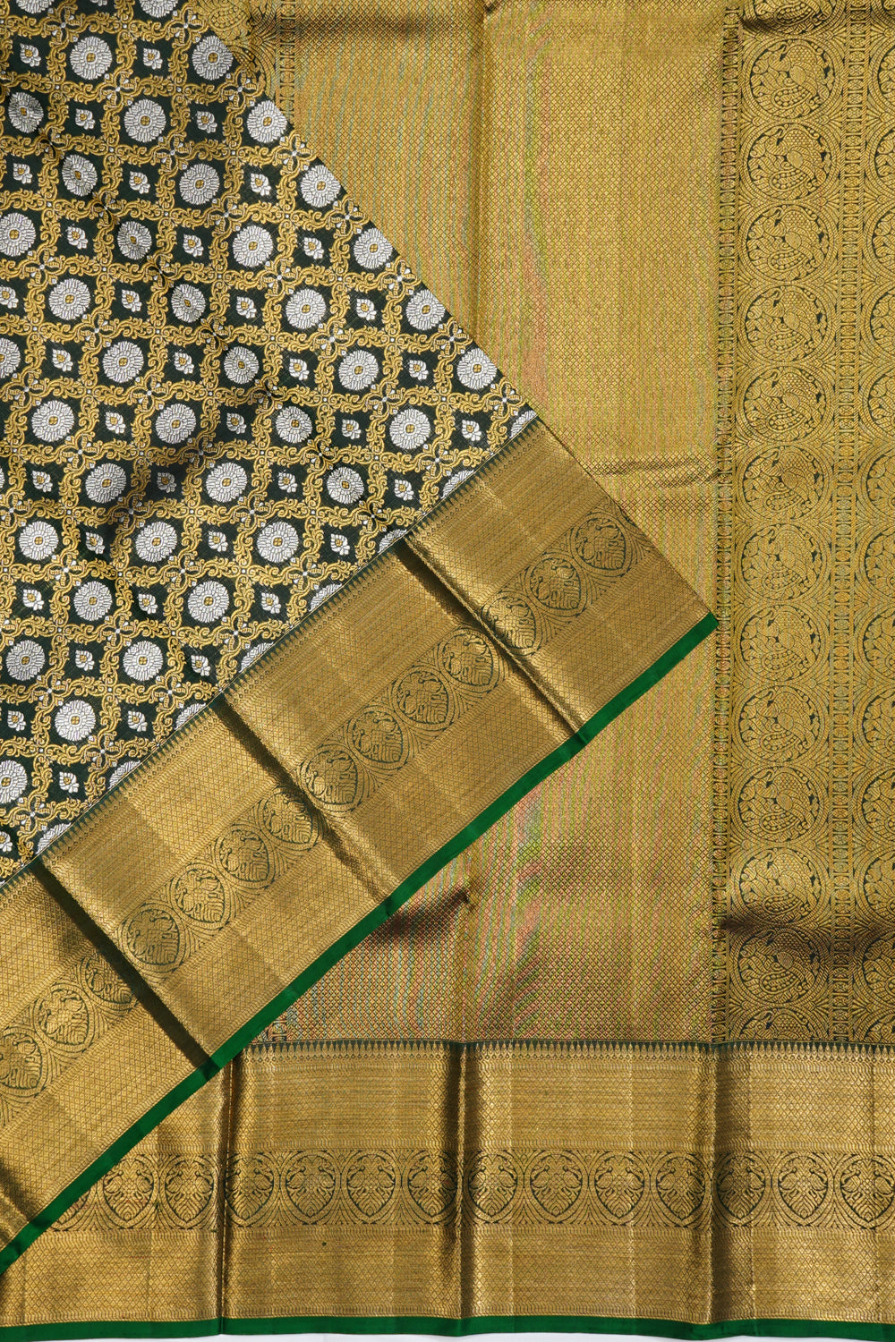 Kanchipuram Silk Criss Cross Checks And Butta Bottle Green Saree 1213660054