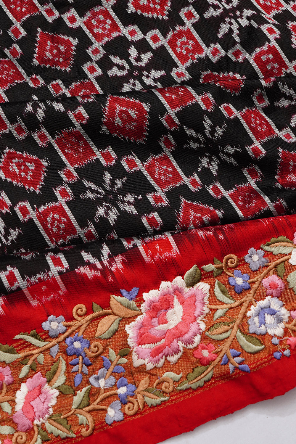 Pochampally Silk Ikat Black Saree With Embroidery Border