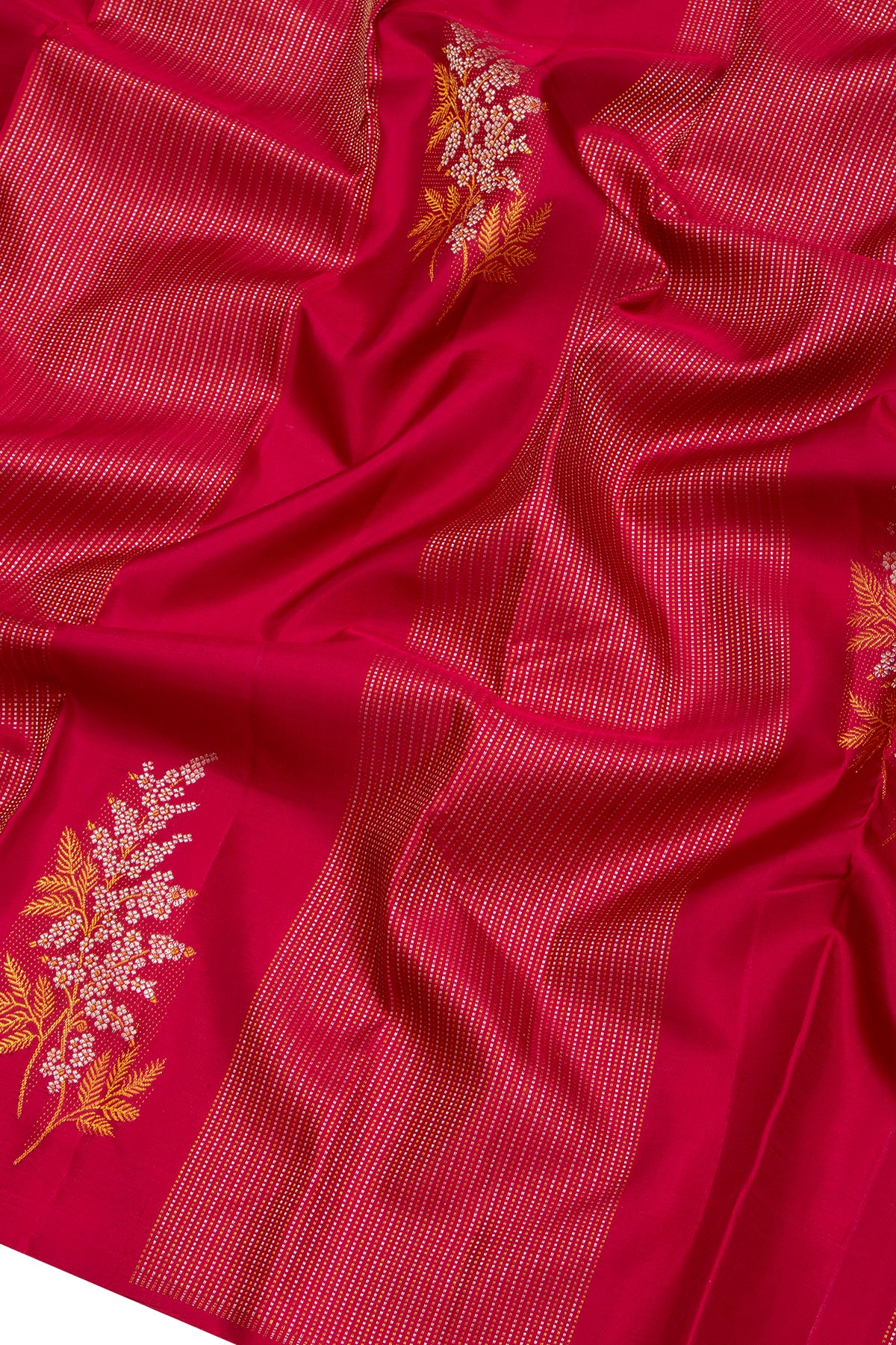 Kanchipuram Silk Antique Zari Vertical Lines And Butta Red Saree