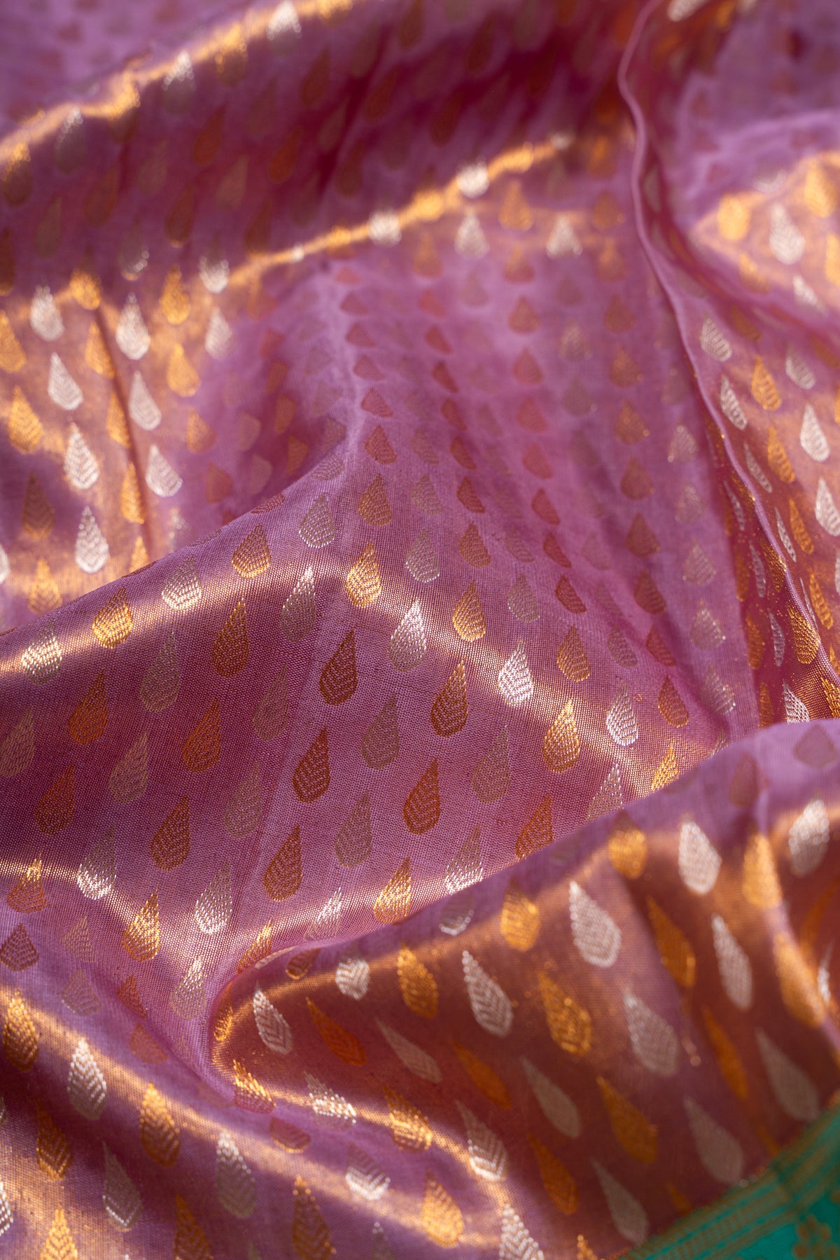 Kanchipuram Silk Tissue Brocade Lavender Saree