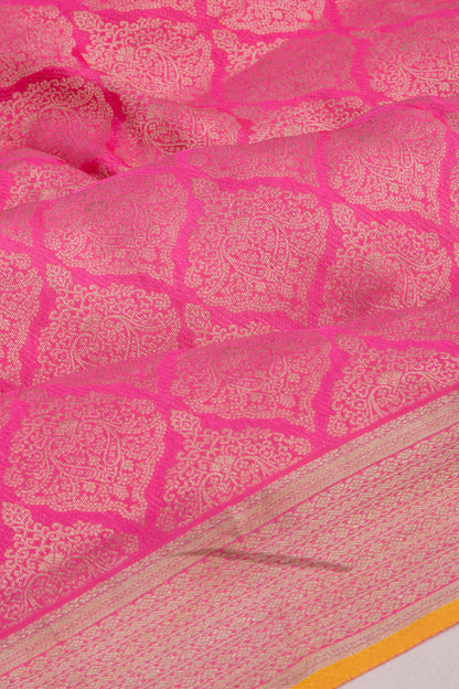 Banarasi Georgette Brocade Pink Saree With Bandhani Pallu