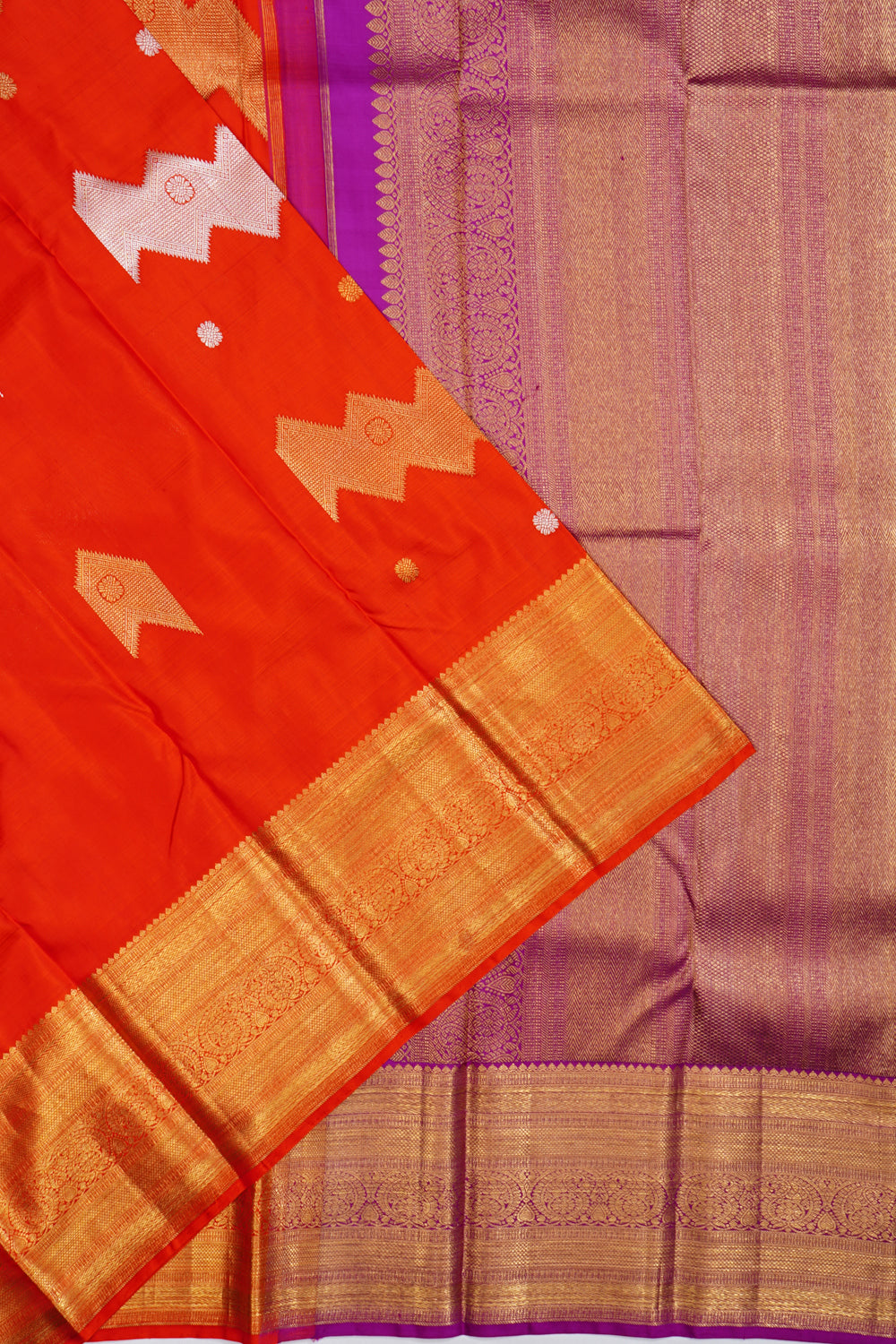 Kanchipuram Silk Diagonal Lines Red Saree 1213727552