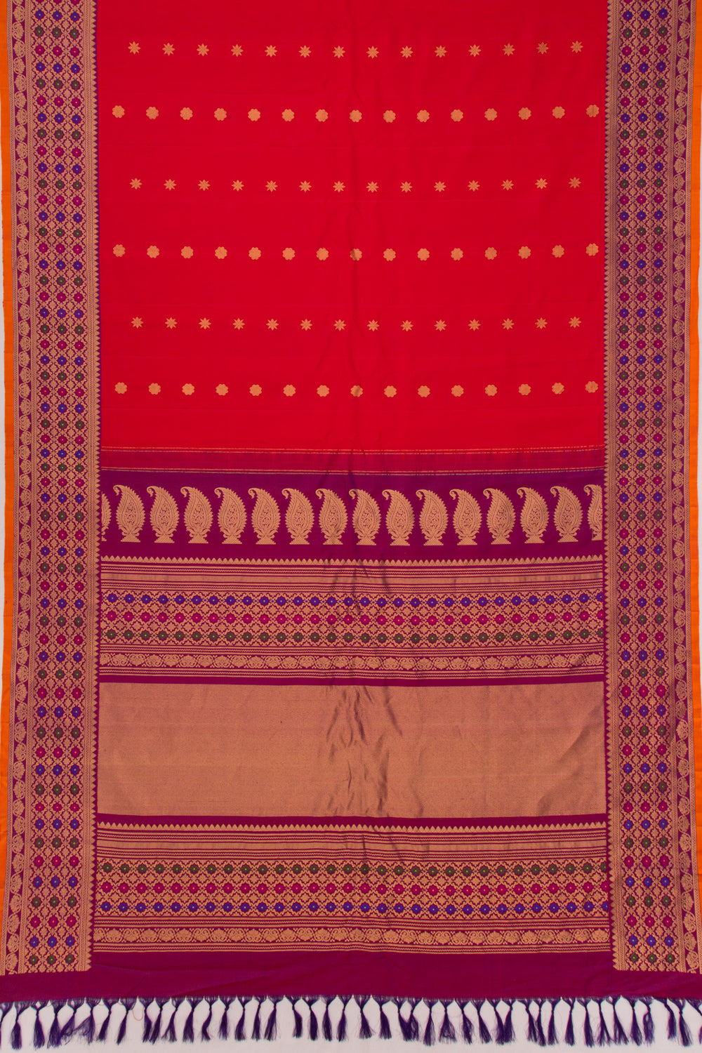 Gadwal Silk Butta Red Saree