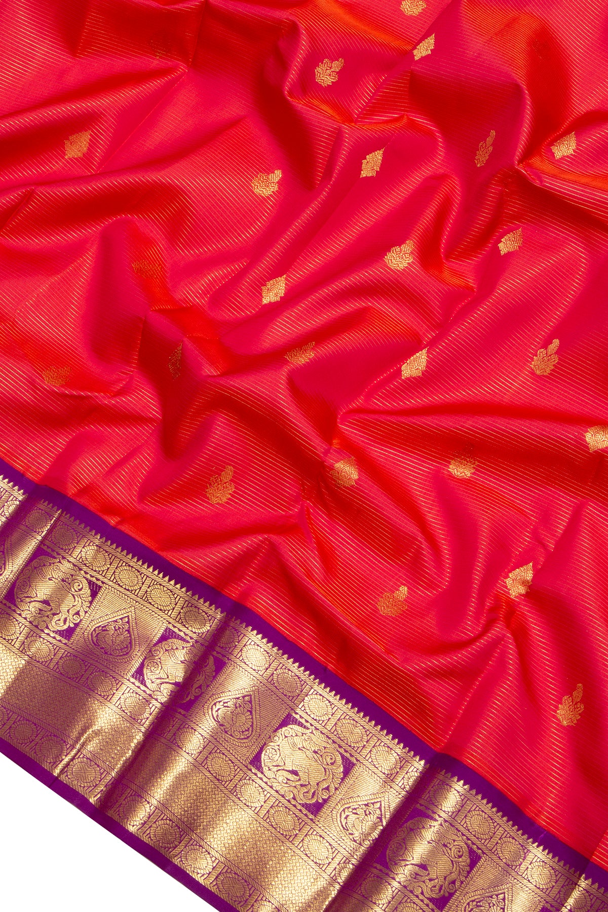 Kanchipuram Silk Oosi Lines And Butta Red Saree