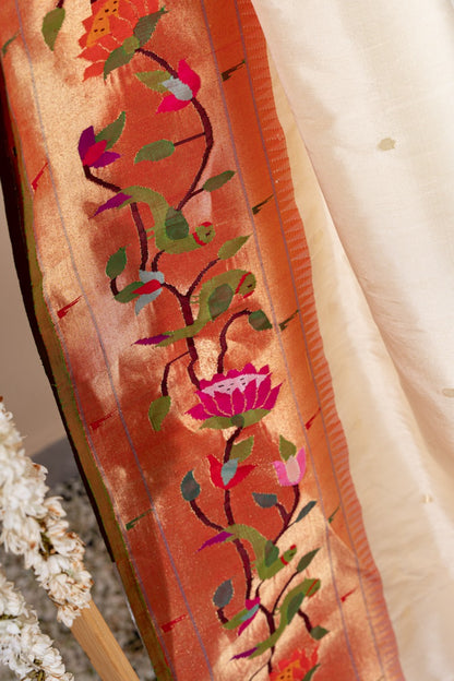 Paithani Silk Butta Off White Saree With Kamal Pushpa And Muniya Border