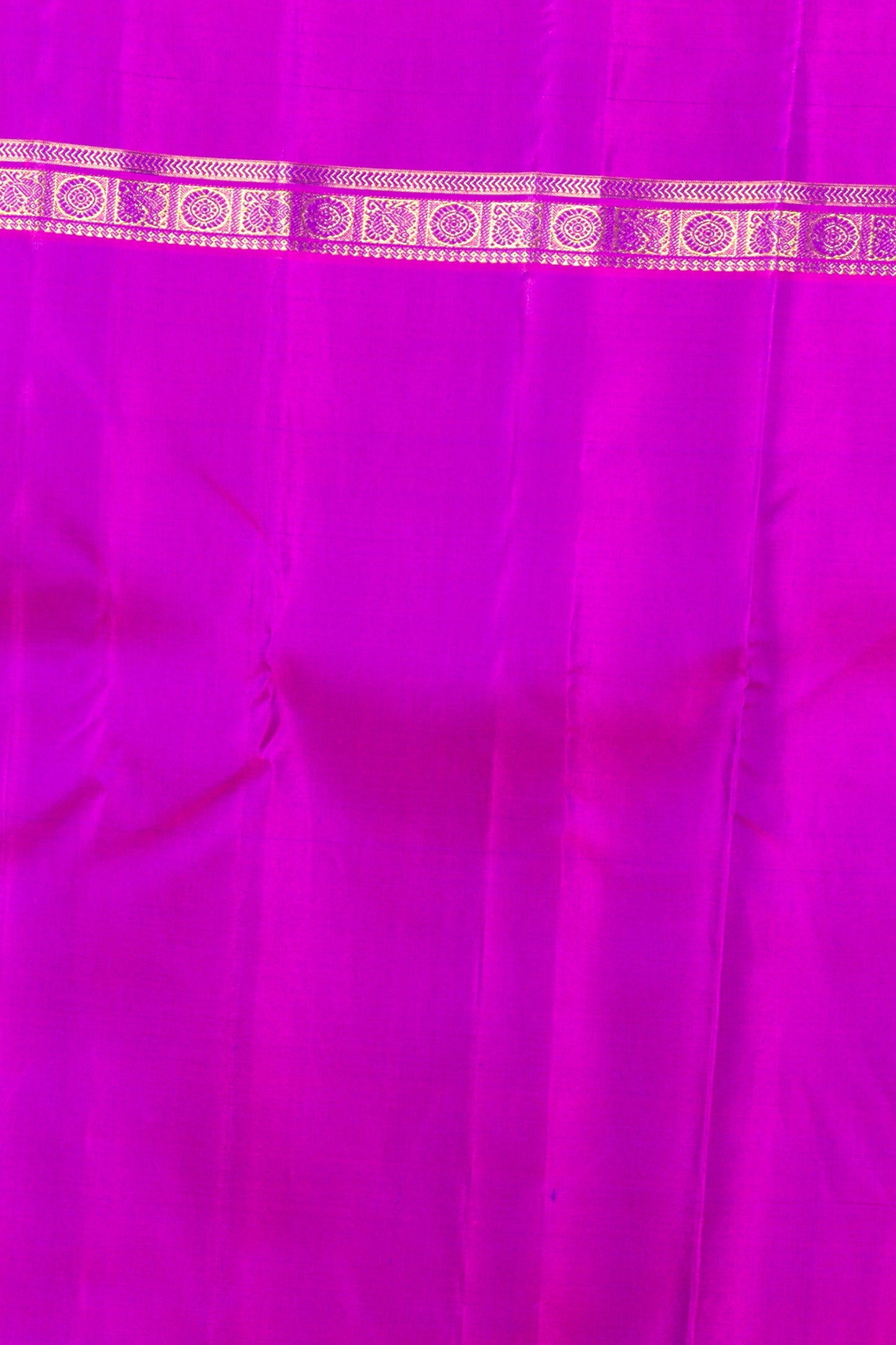 Kanchipuram Silk Butta Violet Saree With Rettai Pattu Border