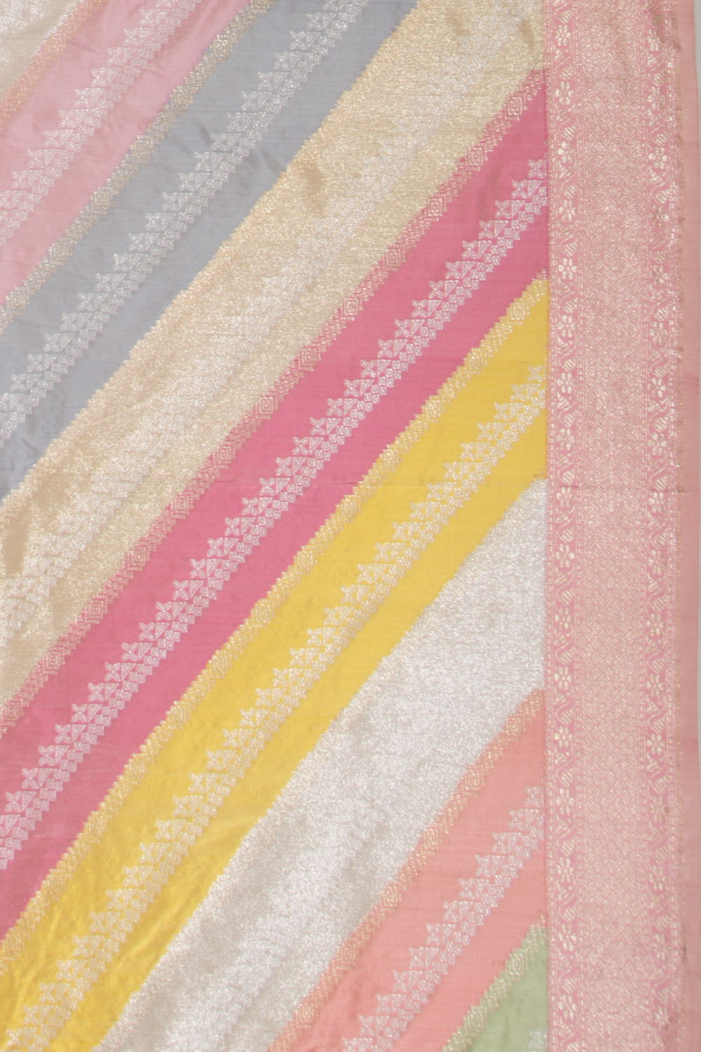 Pastel Banarasi Silk Tissue Leheriya Jaal Rangkat Saree