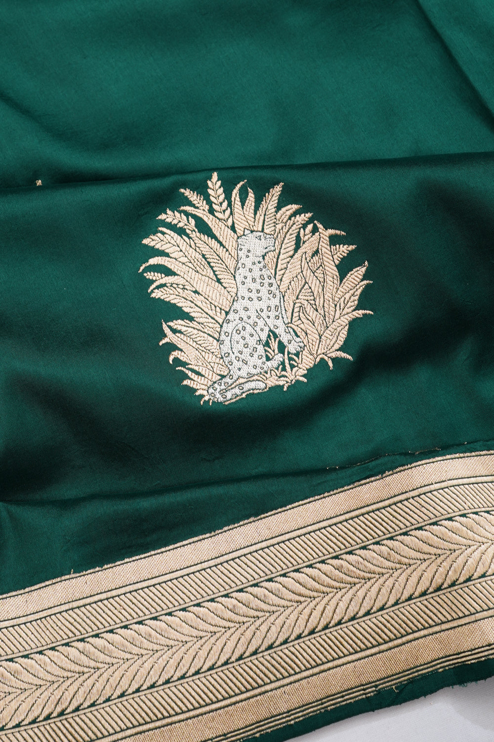 Banarasi Silk Butta Bottle Green Saree 1213804768