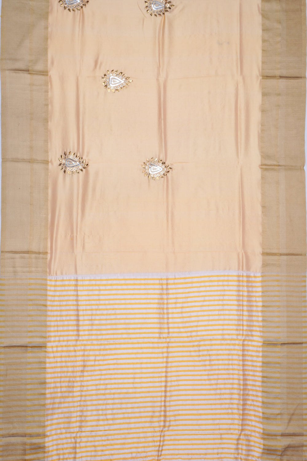 Soft Silk Butta Cream Saree With Mukesh Work