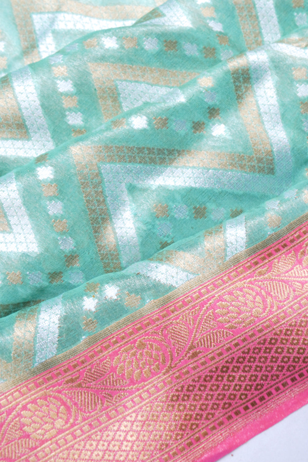 Banarasi Kora Organza Tissue Zig Zag Lines Green Saree