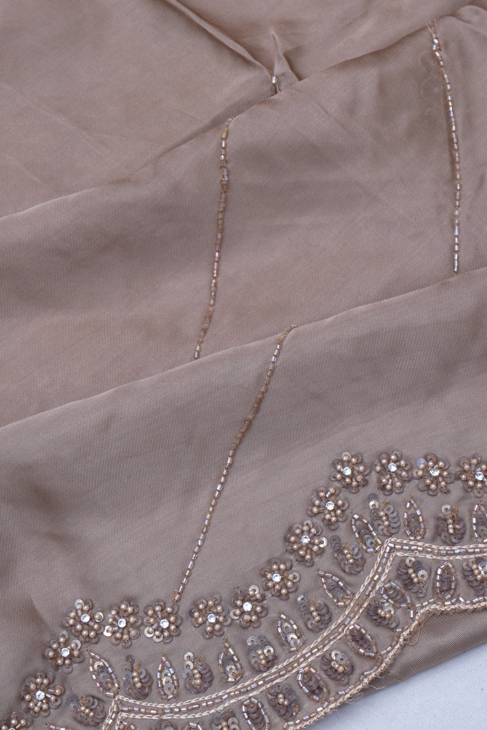 Organza Diagonal Lines Grey Saree With Scallop Border