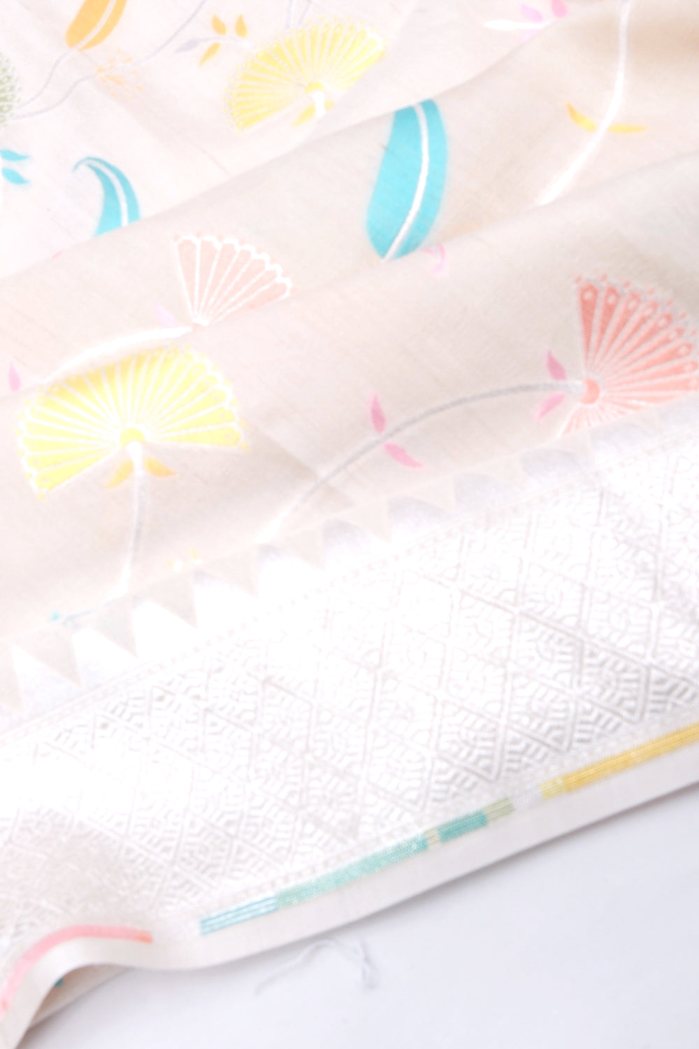 Banarasi Tussar Georgette Jaal Cream Saree