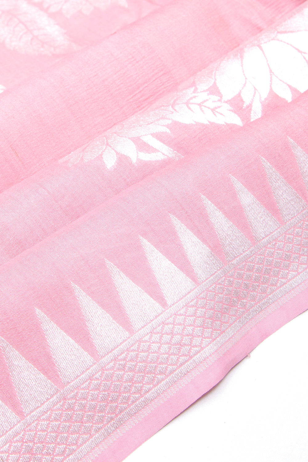 Banarasi Tussar Georgette Floral Printed Peach Saree