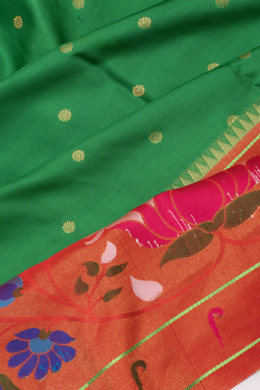 Muniya Silk Butta Green Saree