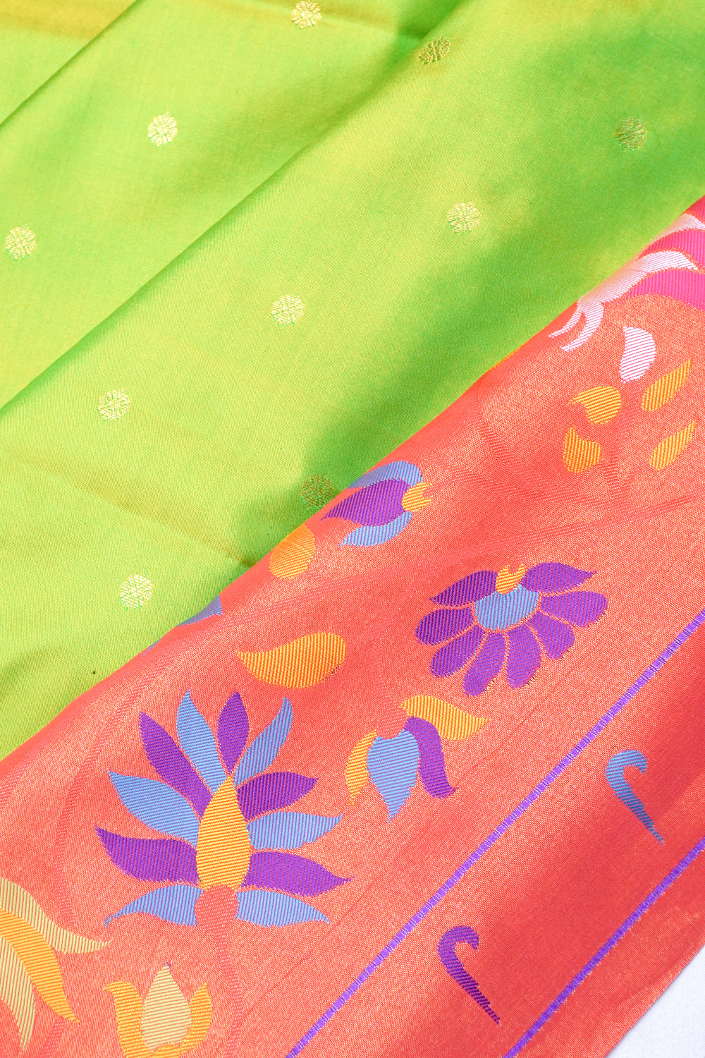 Muniya Silk Butta Green Saree