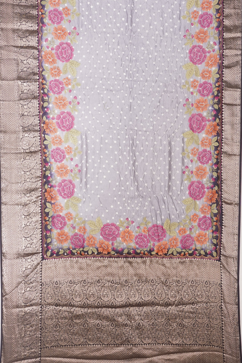 Chiniya Silk Bandhani Butta Grey Saree With Embroidery Border