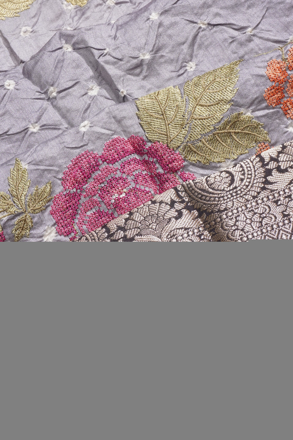 Chiniya Silk Bandhani Butta Grey Saree With Embroidery Border