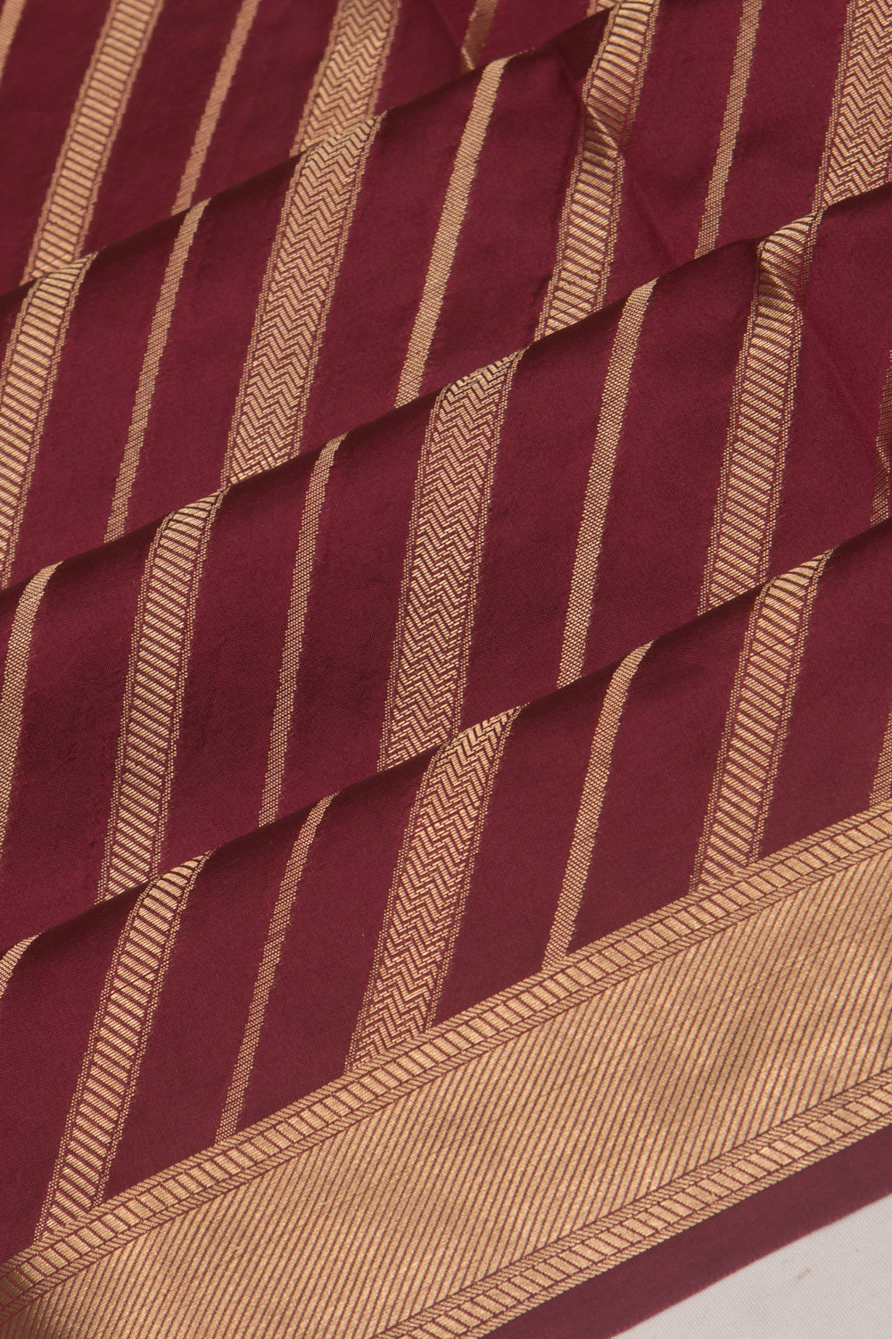 Poona Silk Diagonal Lines Maroon Saree