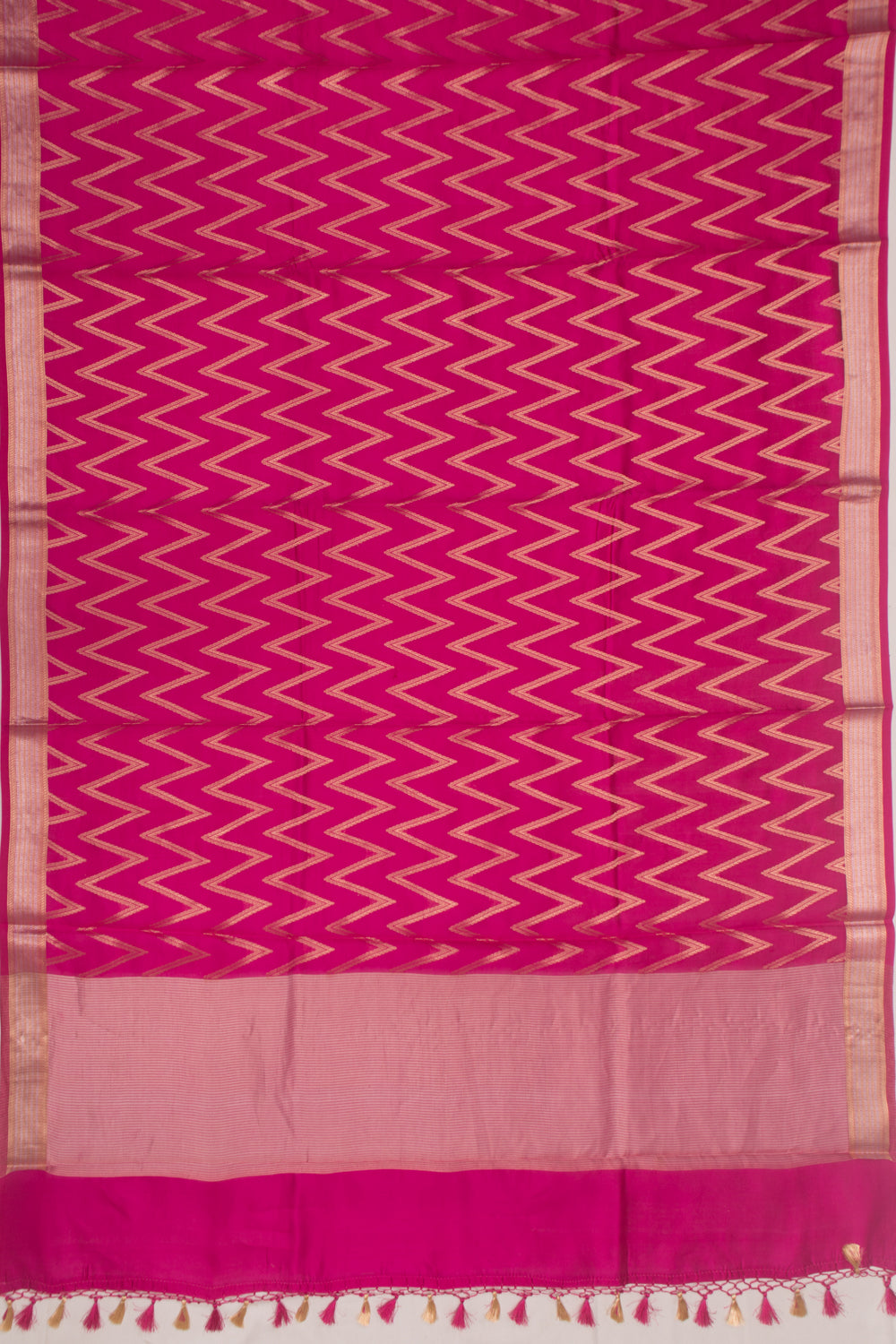 Poona Silk Zig Zag Lines pink Saree