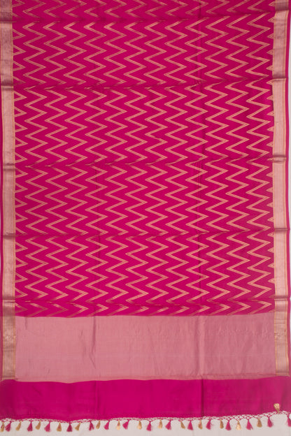 Poona Silk Zig Zag Lines pink Saree
